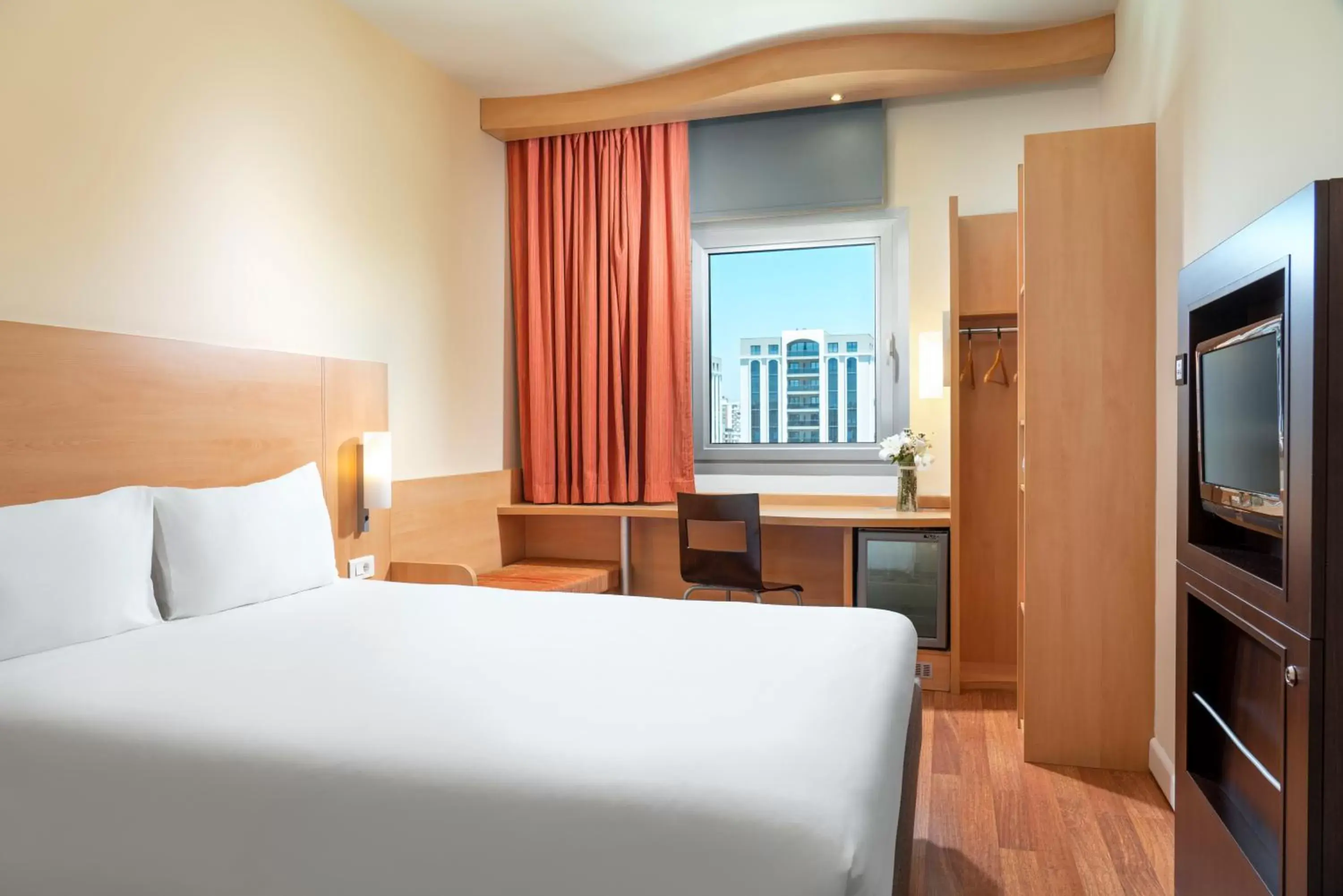 Photo of the whole room, Bed in ibis Adana Photo of the whole room, Bed in ibis Adana