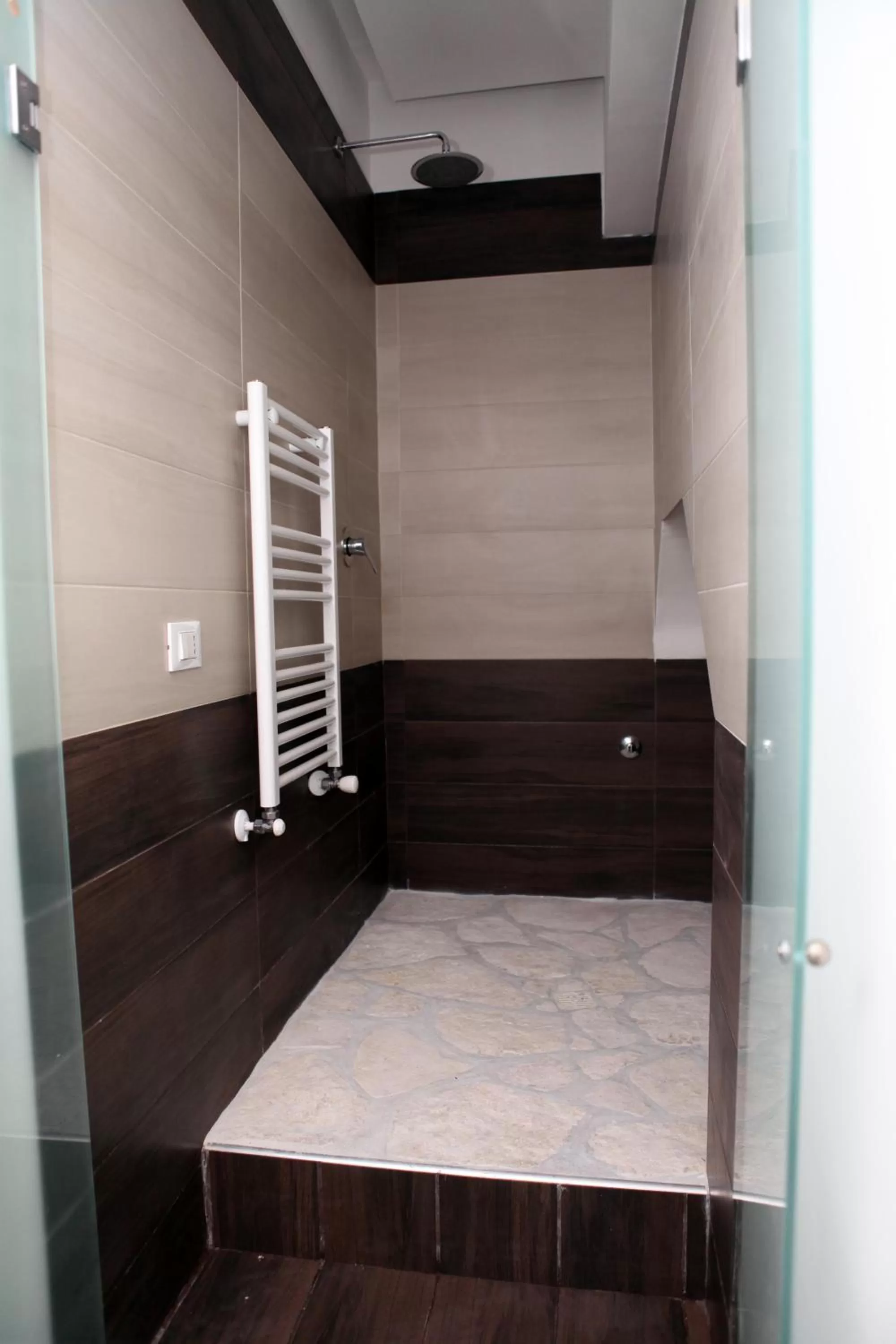 Shower, Bathroom in Maison Arena