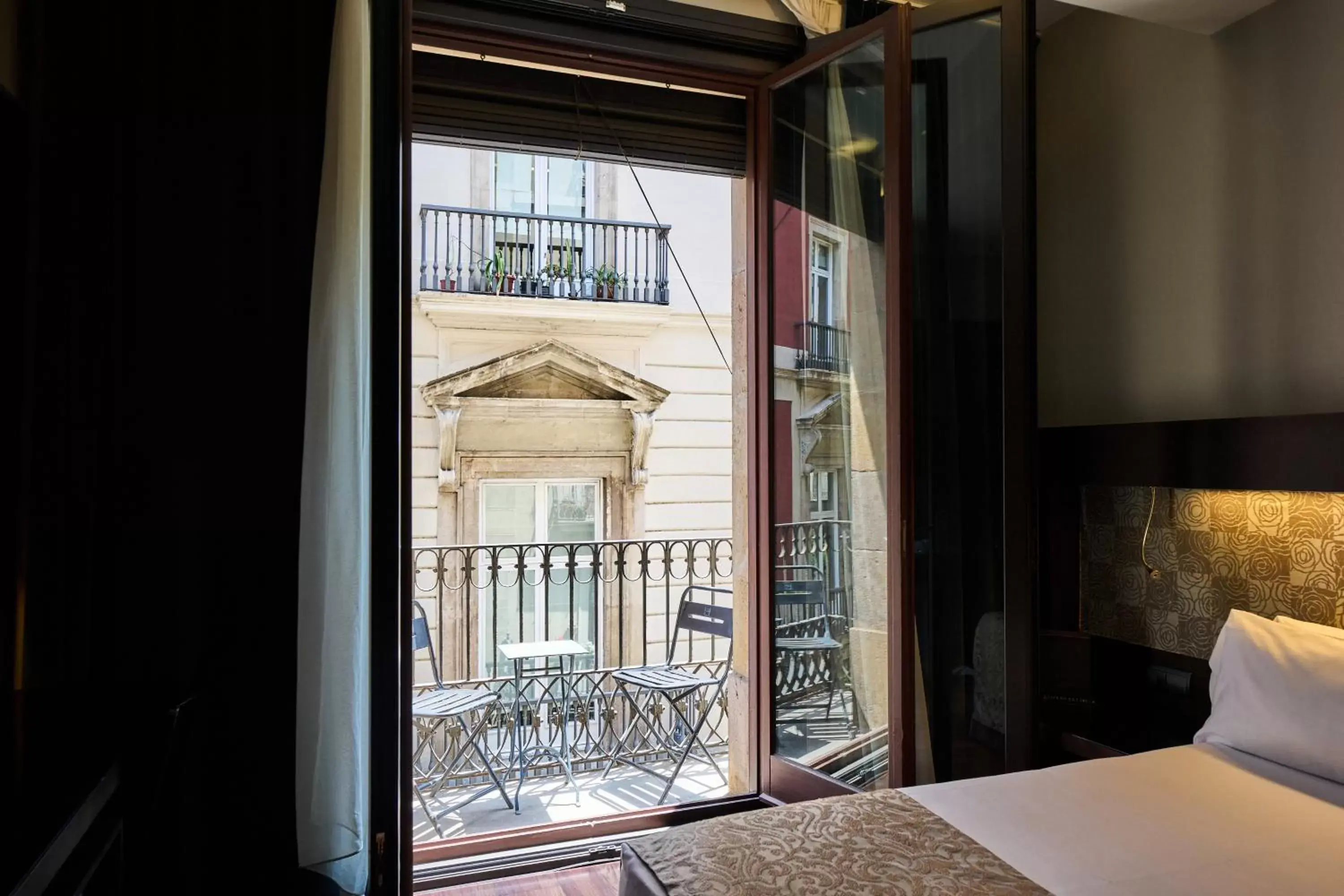 Double or Twin Room with Balcony in Catalonia Port