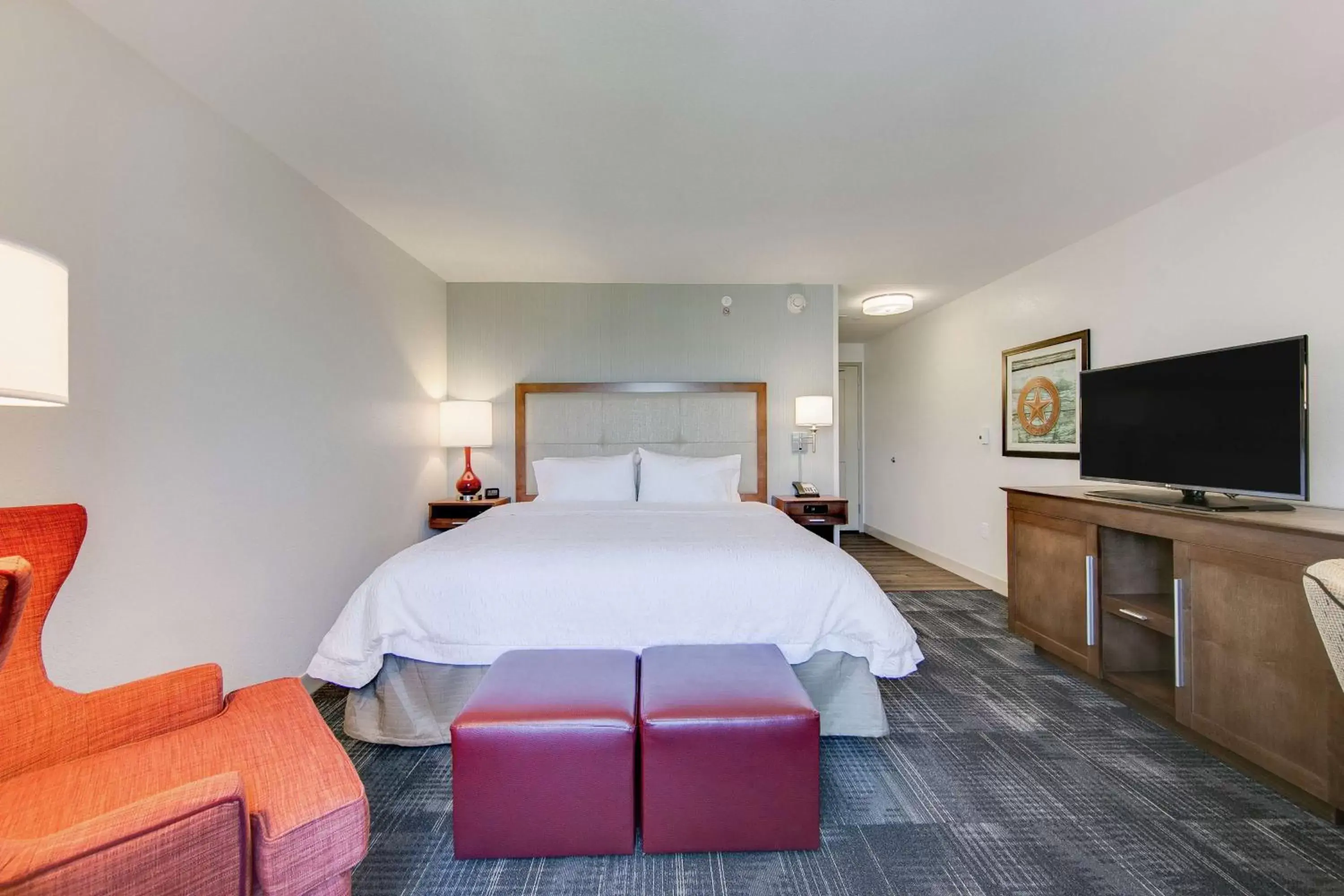 Bedroom, Bed in Hampton Inn & Suites North Houston Spring