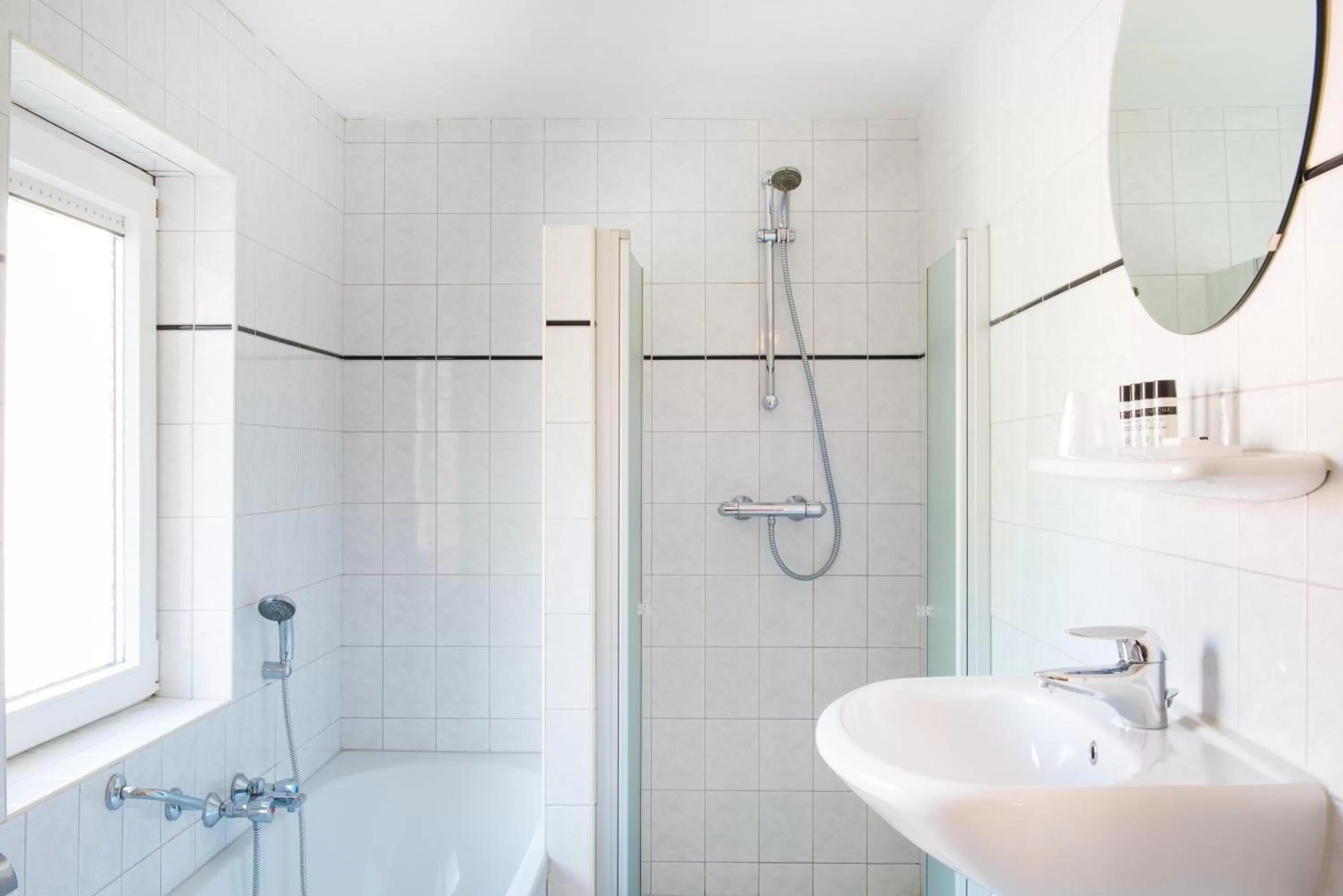 Superior King Room in Paping Hotel & Spa - Rest Vonck by Flow