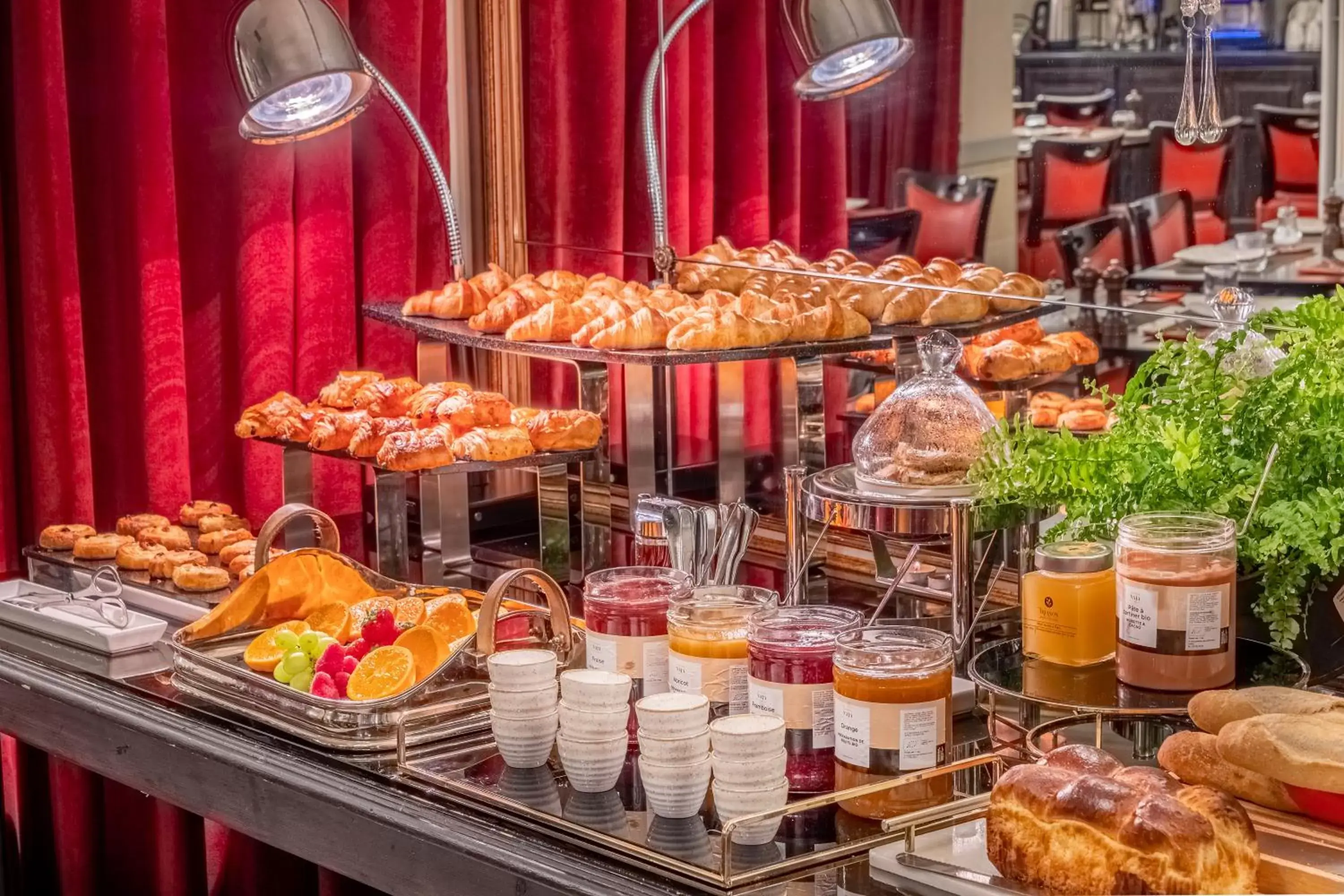 Breakfast, Food in Hotel Trianon Rive Gauche