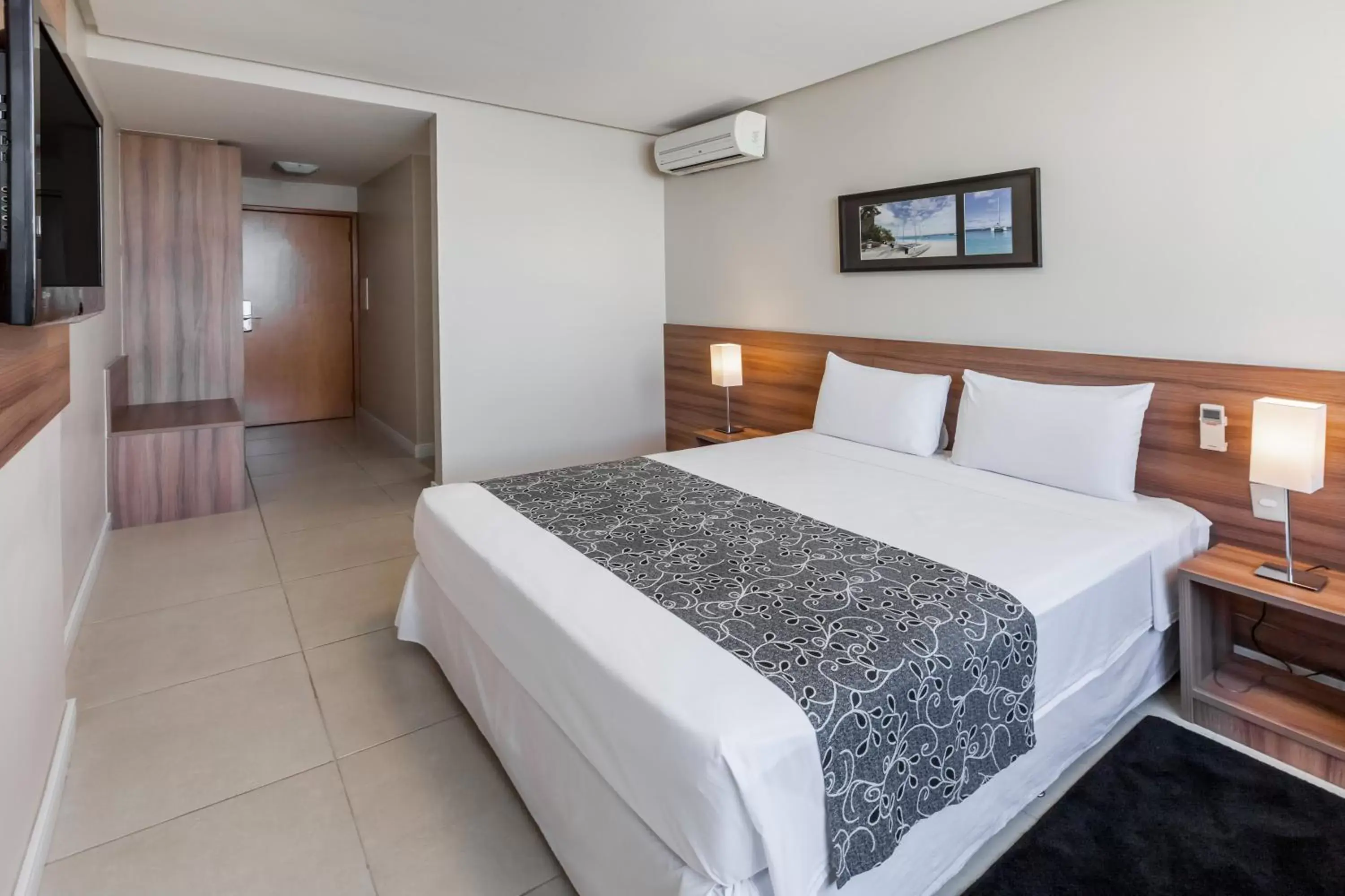 air conditioner, Bed in Days Inn by Wyndham Linhares air conditioner, Bed in Days Inn by Wyndham Linhares