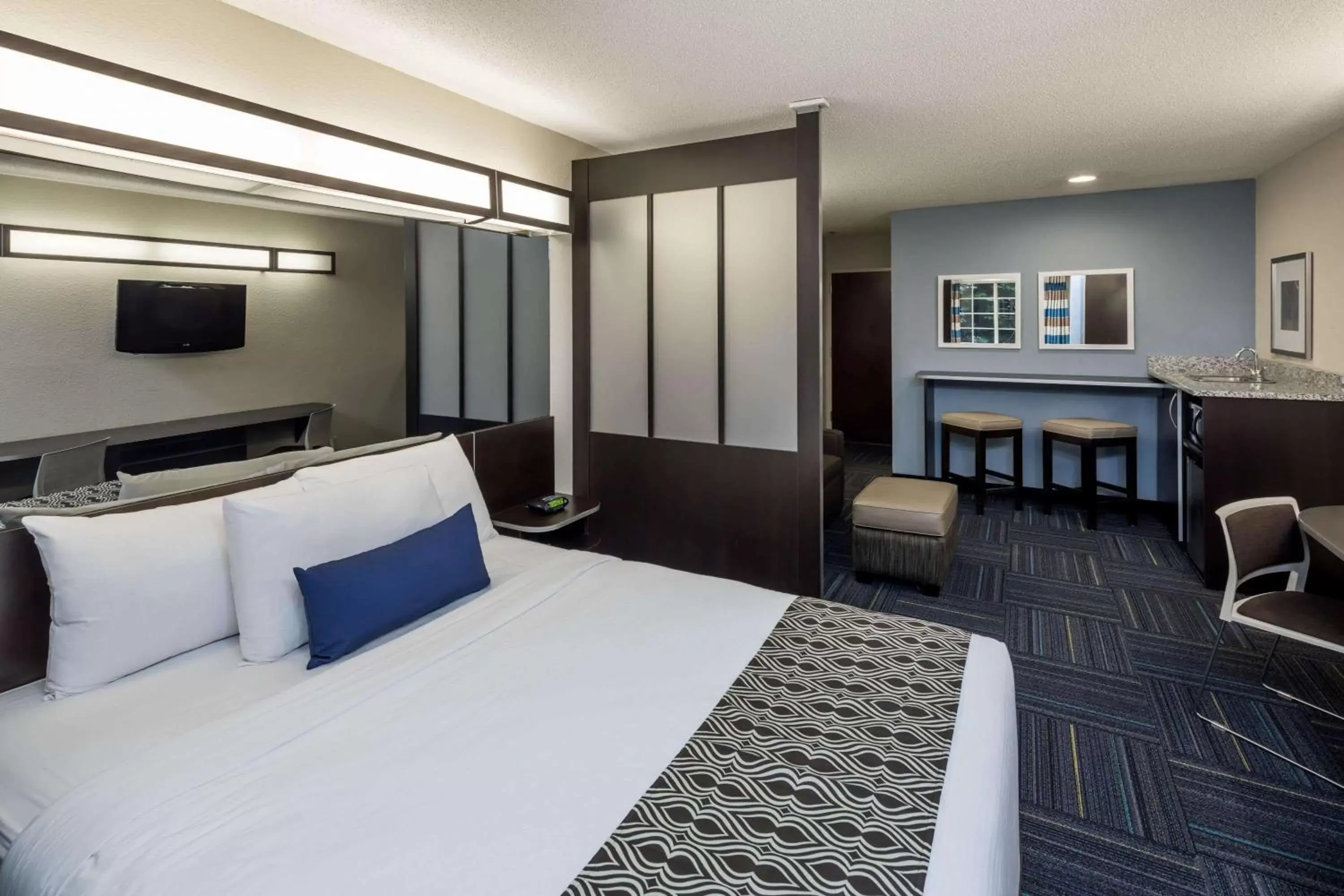 Bedroom in Microtel Inn & Suites - Greenville