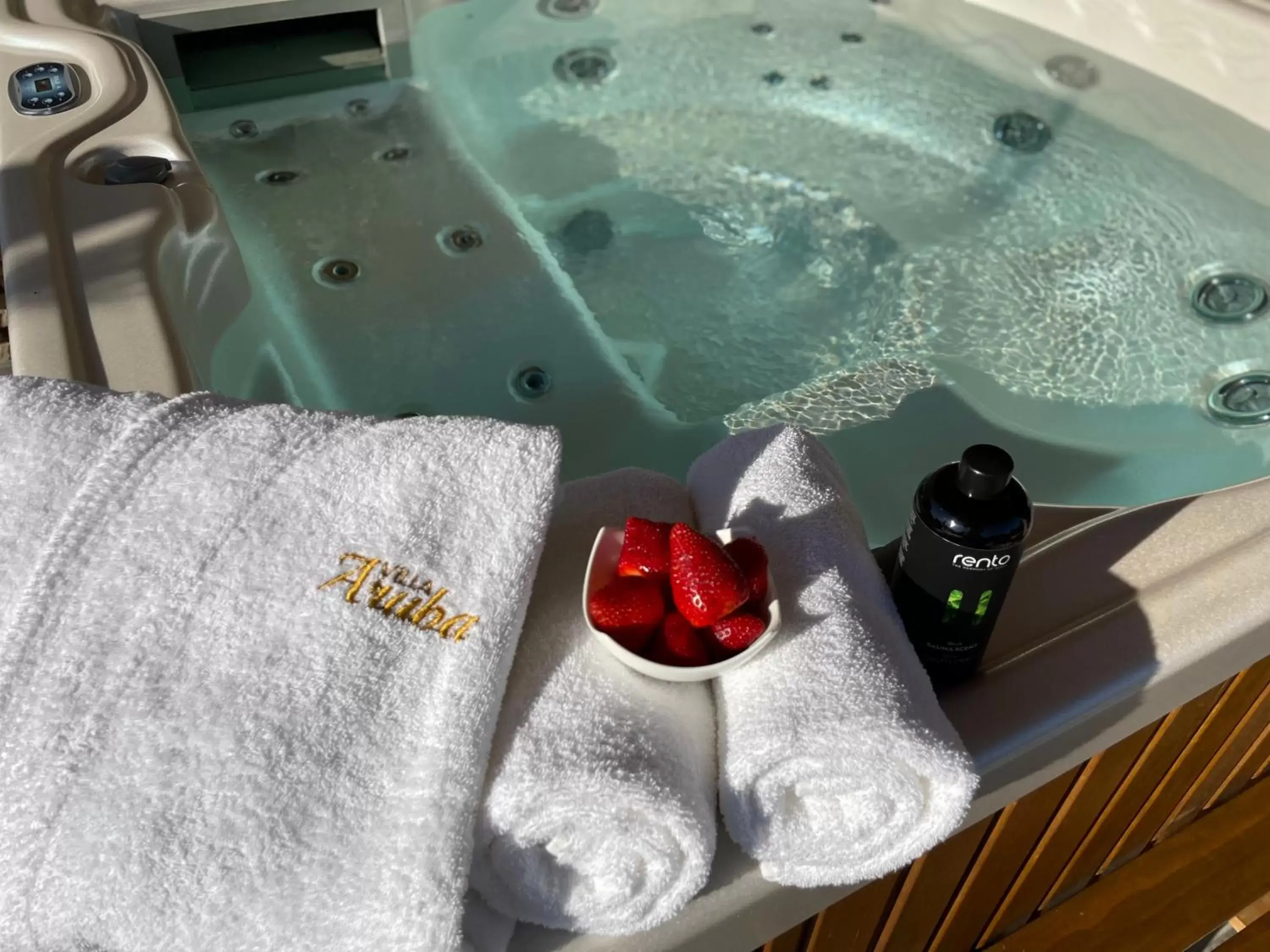 King Room with Spa Bath in Villa Aruba & Private SPA Suites King Room with Spa Bath in Villa Aruba & Private SPA Suites