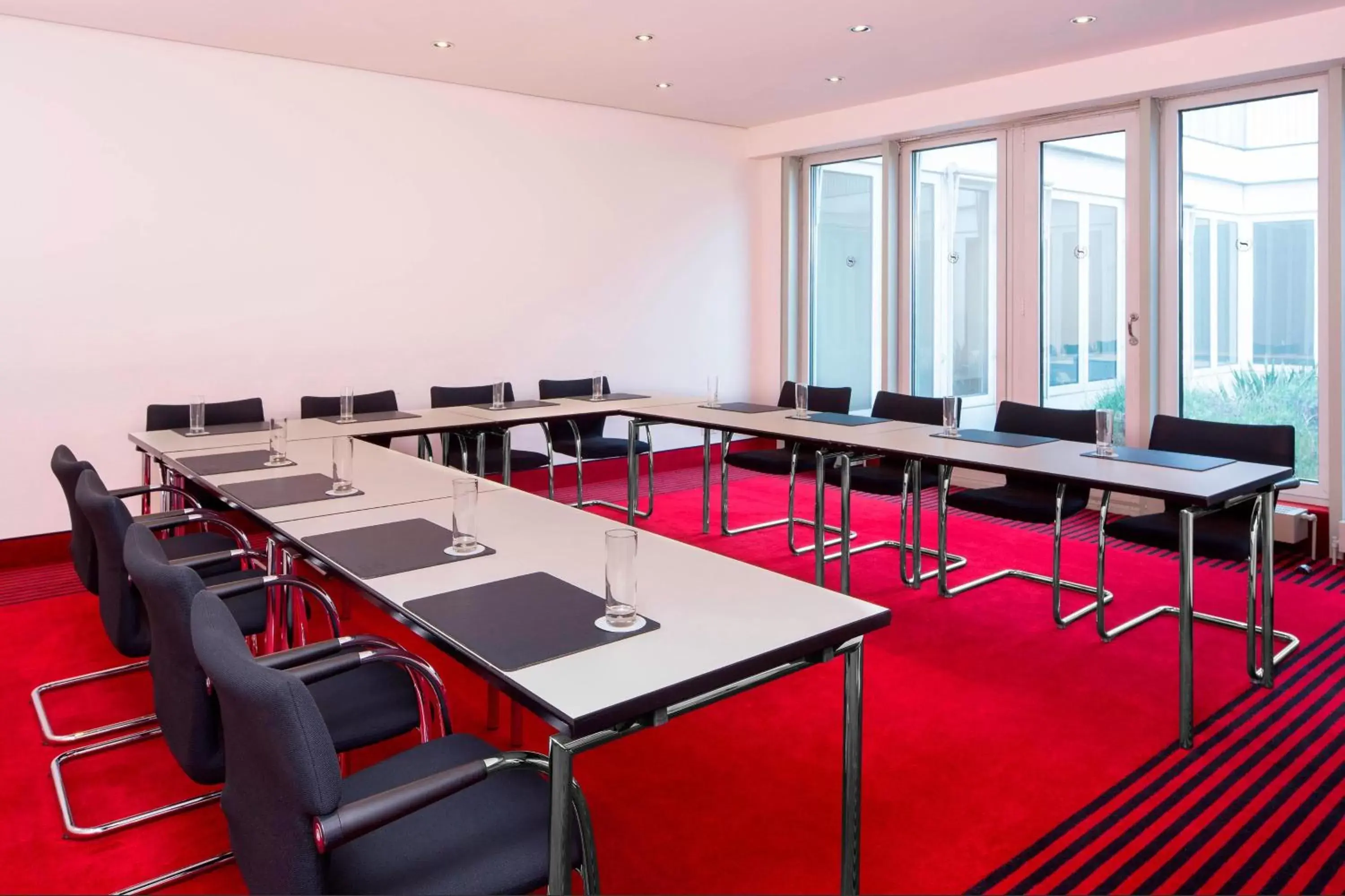 Meeting/conference room in Sheraton Duesseldorf Airport Hotel