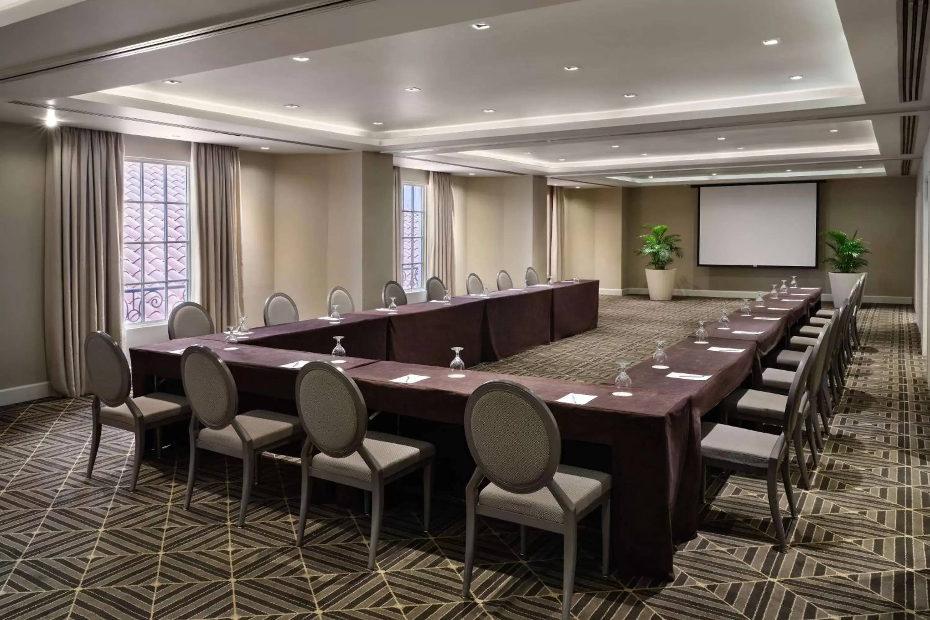 Meeting/conference room in Bristol Panama, a Registry Collection Hotel