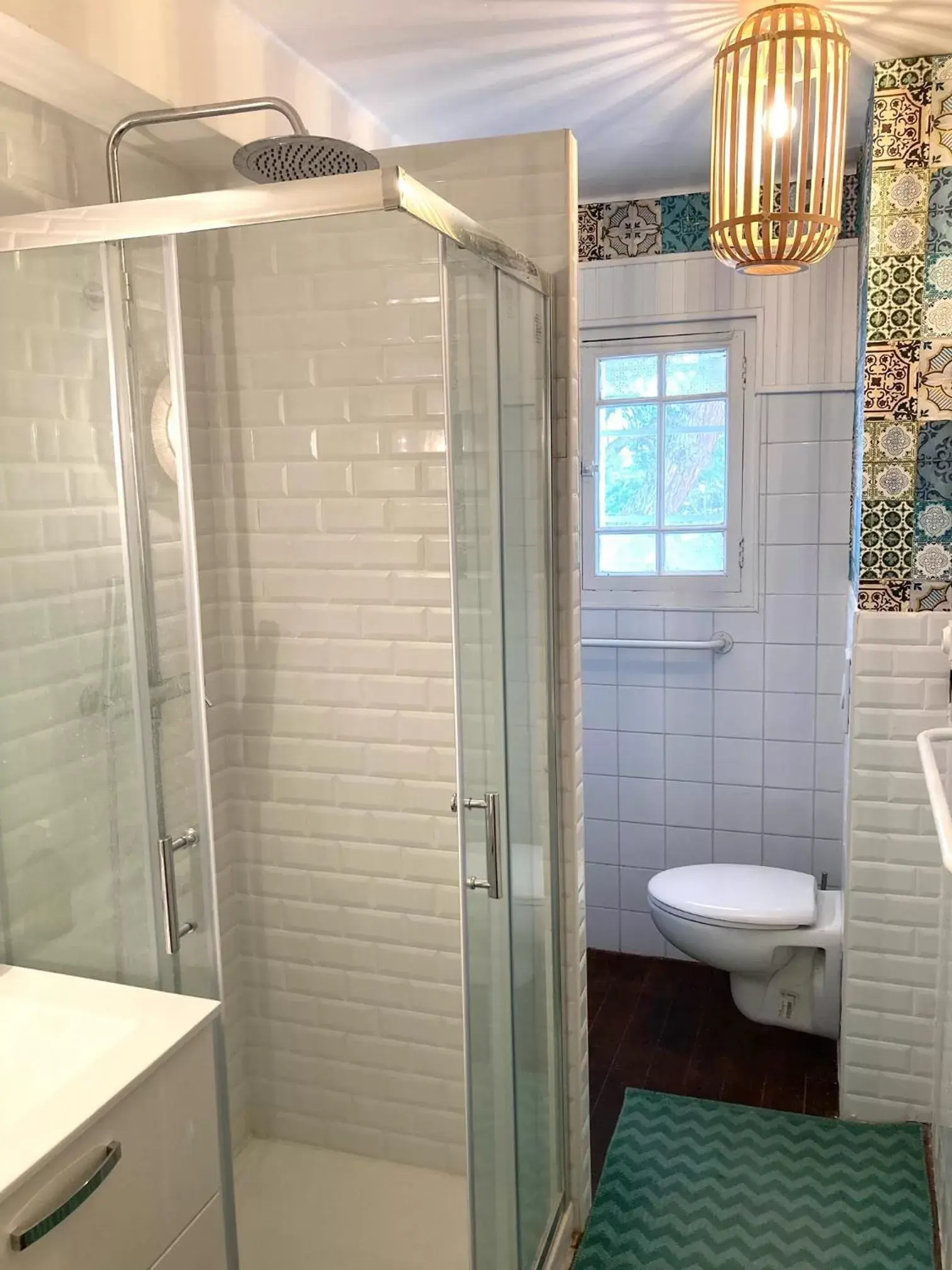 Shower, Bathroom in Mas Palegry Suite avec vue sur jardin