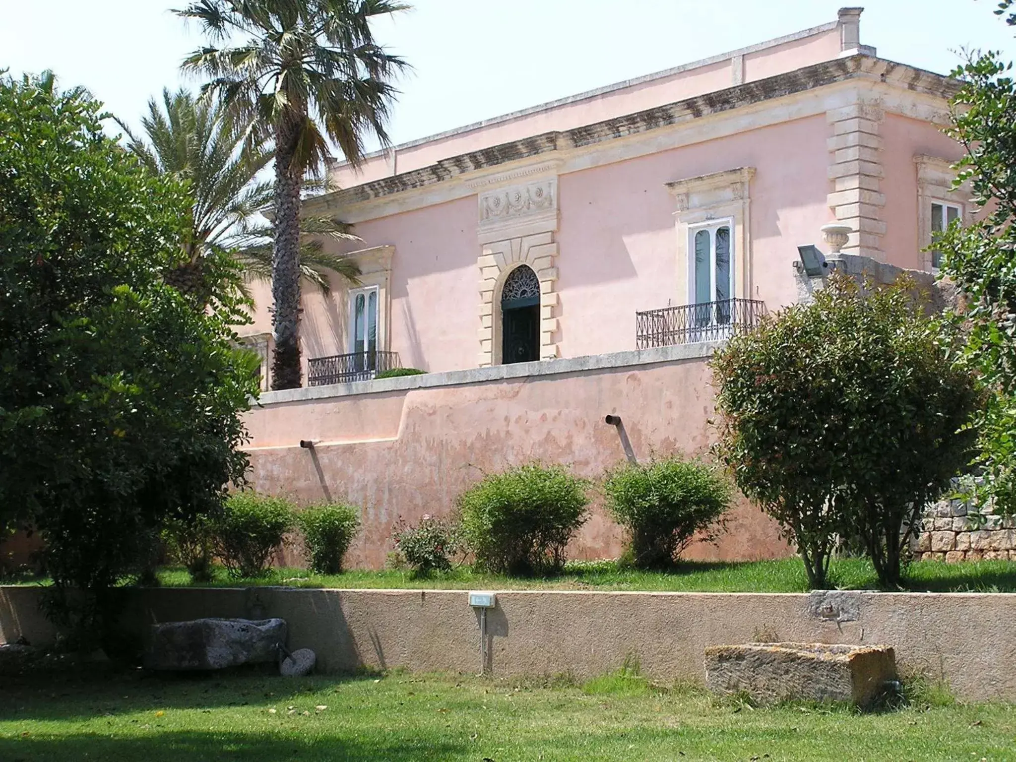 Facade/entrance in Villa Principe Di Belmonte Facade/entrance in Villa Principe Di Belmonte