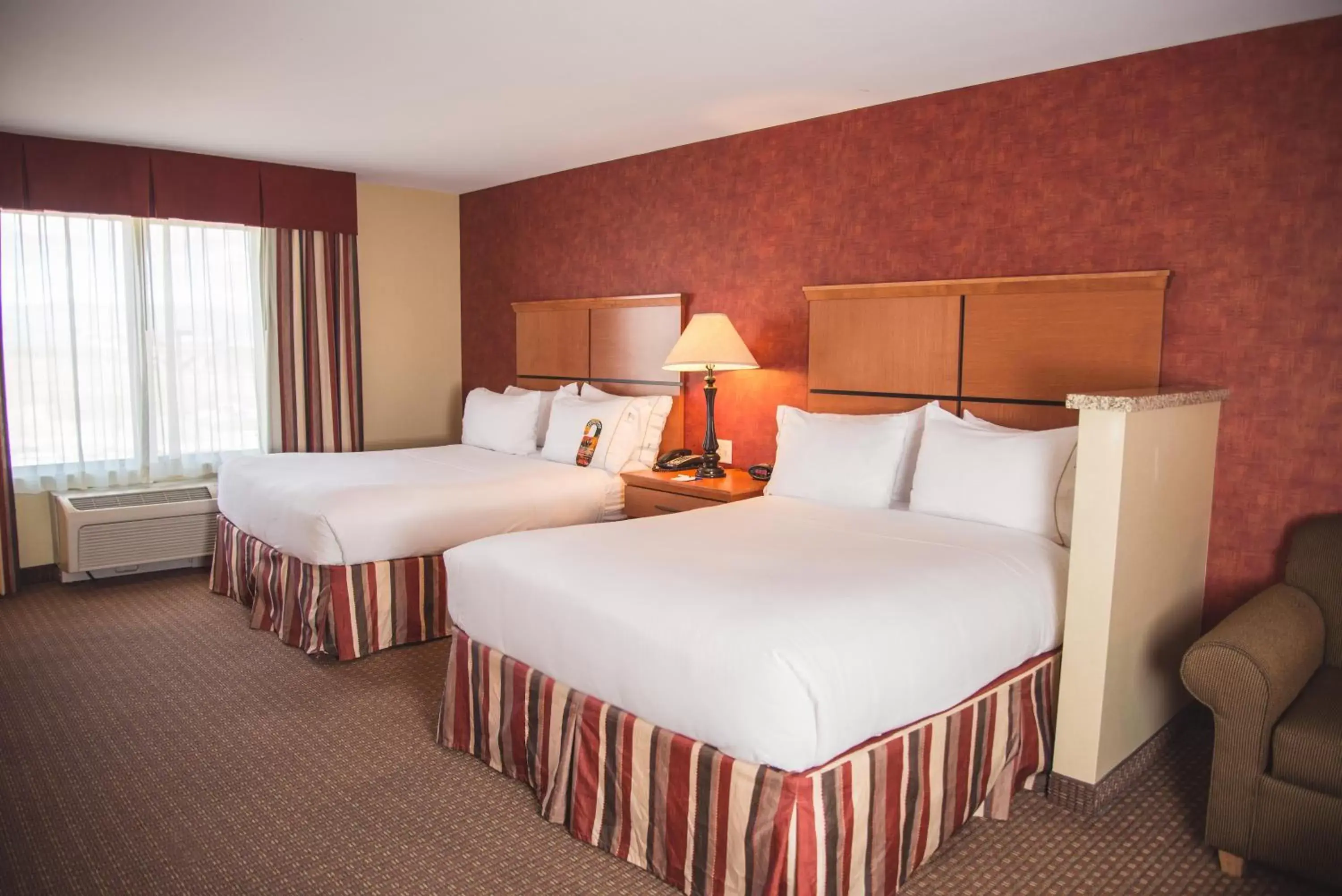 Photo of the whole room, Bed in Holiday Inn Express Hotel & Suites Loveland, an IHG Hotel