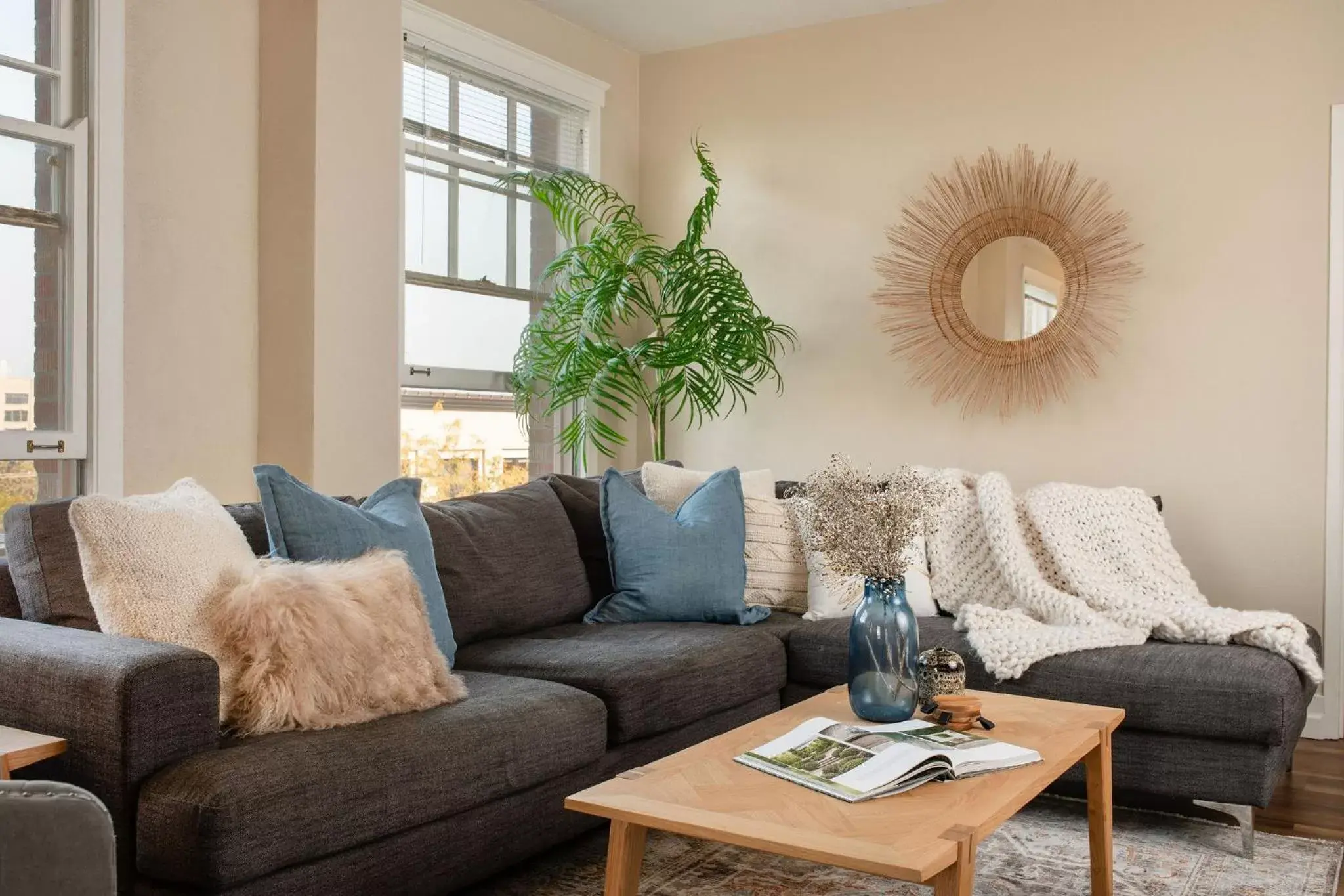 Seating area in Hotel Leo Seating area in Hotel Leo