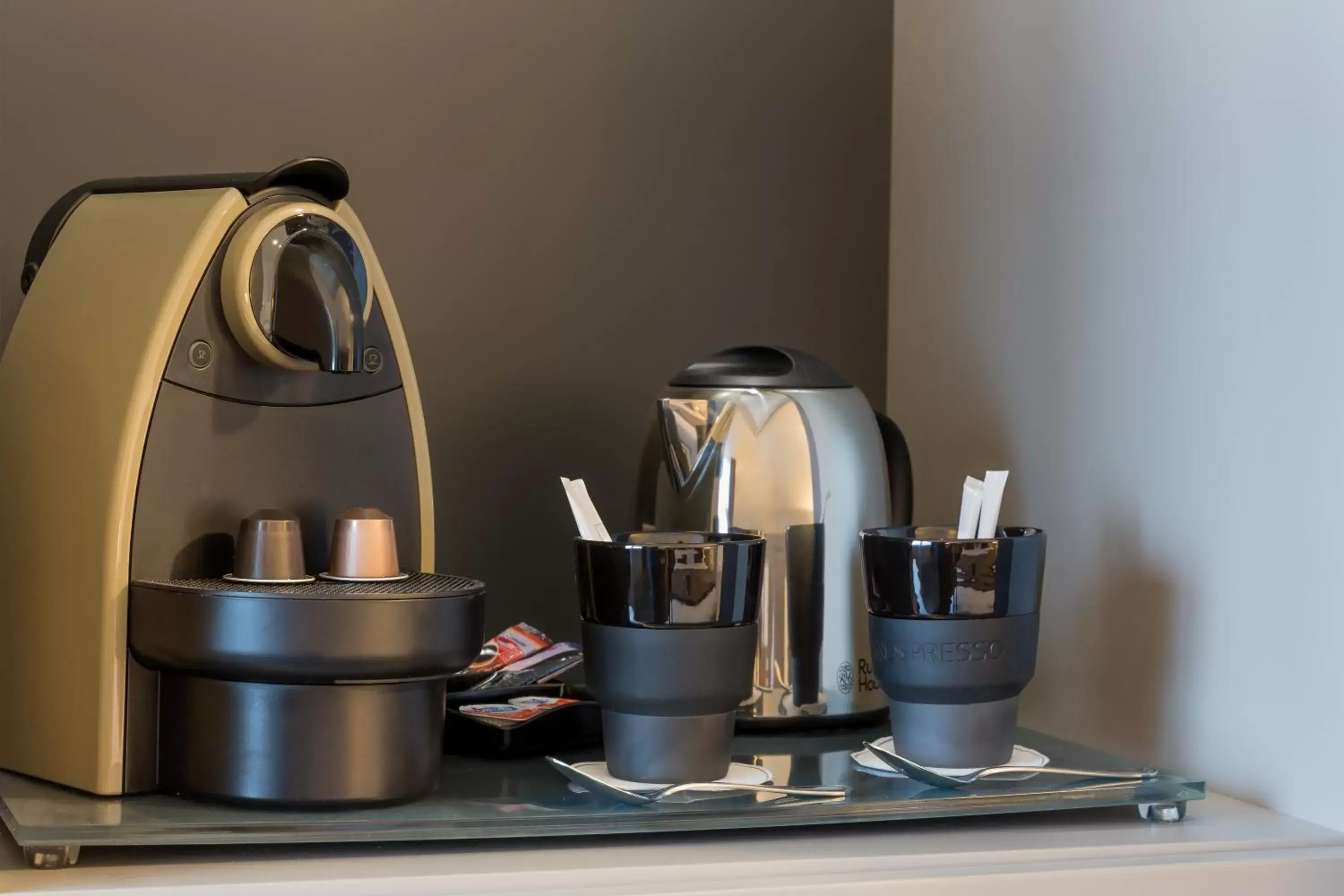 Coffee/Tea Facilities in Best Western Plus Le Moderne