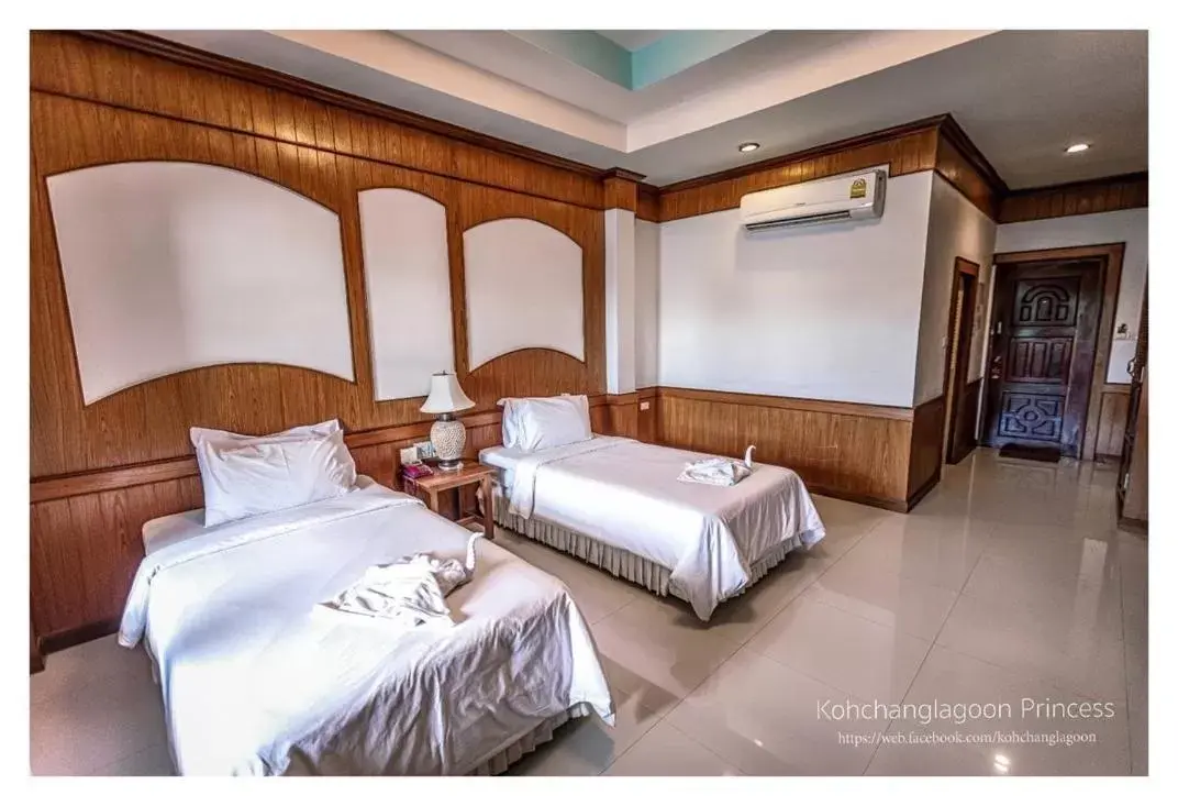 Deluxe Twin Room in Koh Chang Lagoon Princess