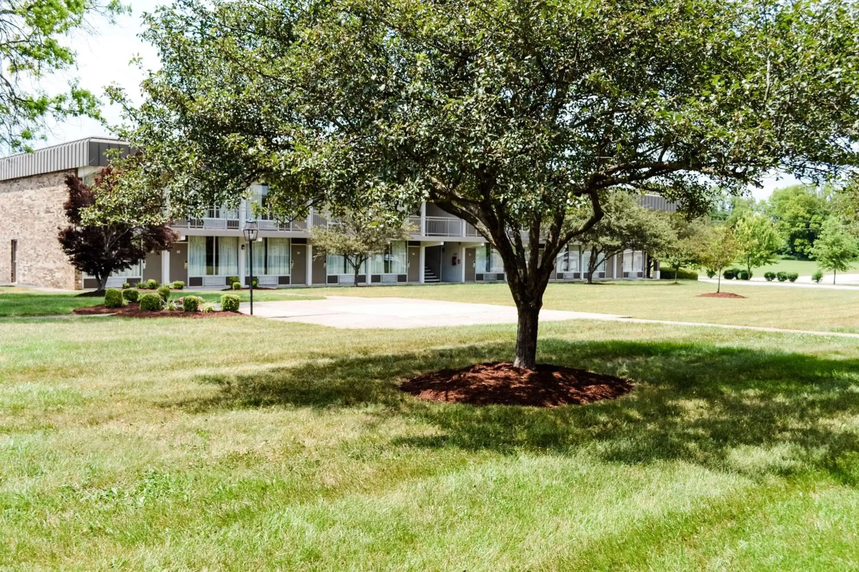 Property building in SureStay Hotel by Best Western Bowling Green North Property building in SureStay Hotel by Best Western Bowling Green North