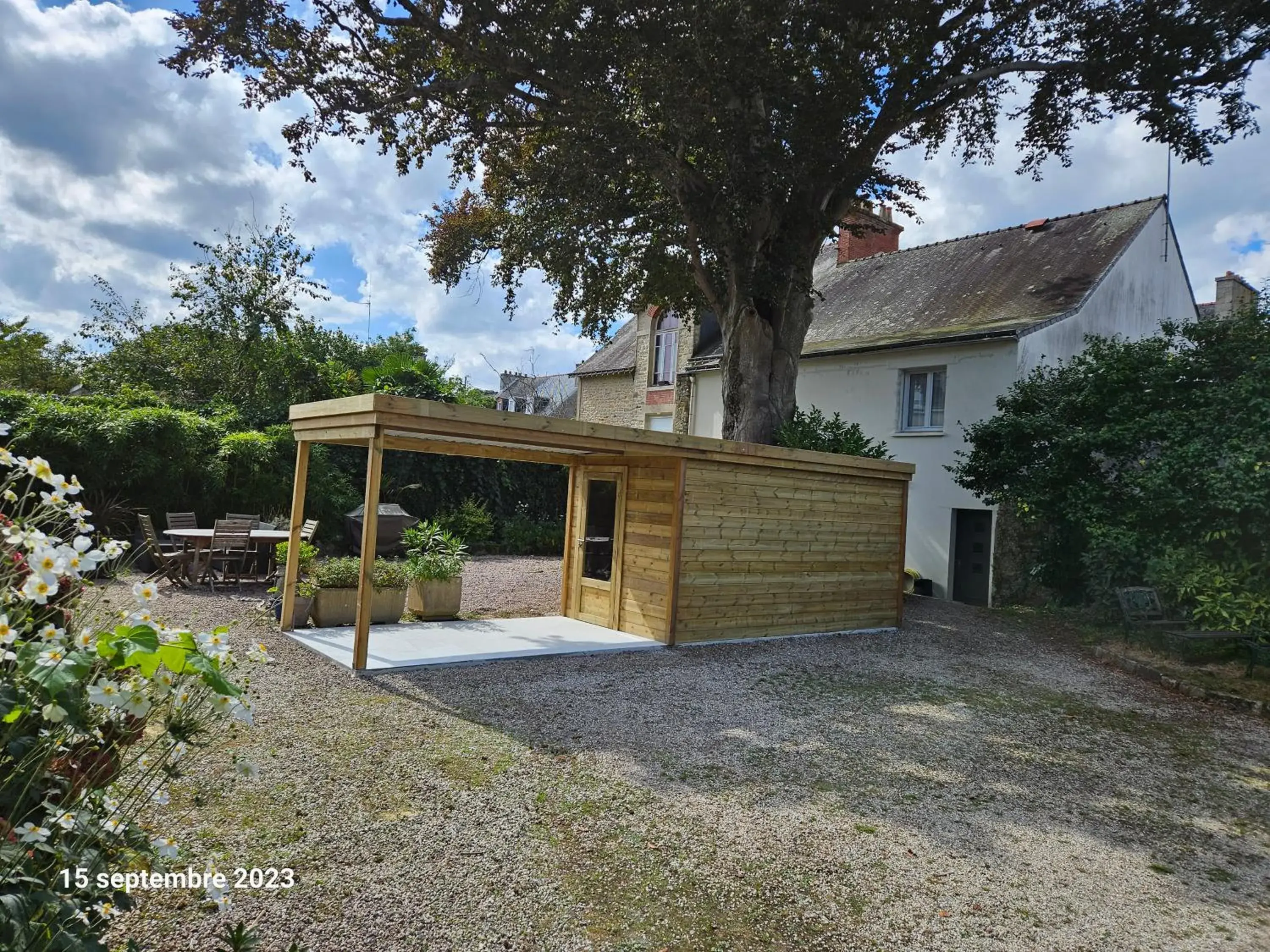 Cycling, Property Building in Hôtel Le Rohan