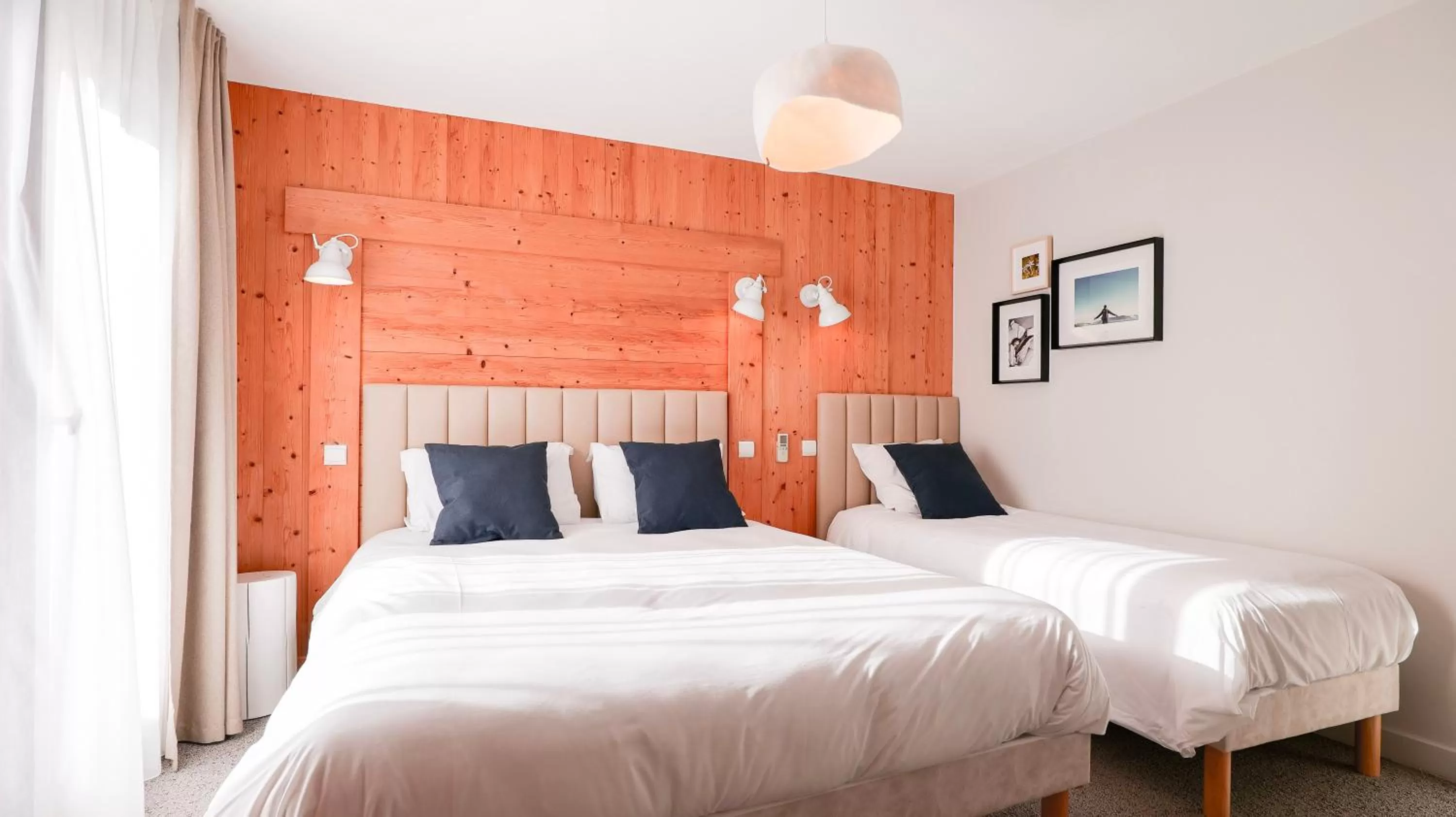 Bed in Hôtel des 2 Gares