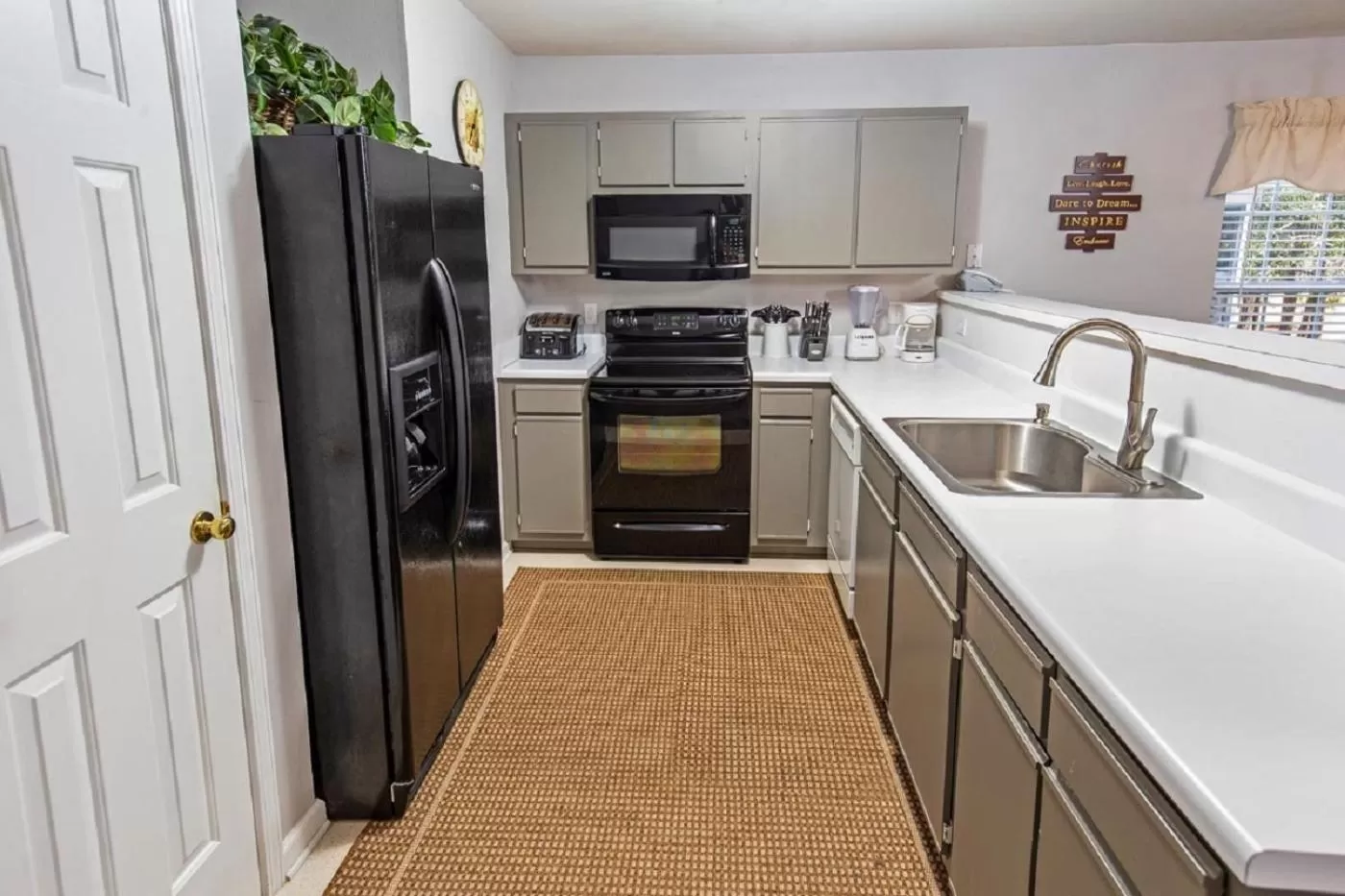 Kitchen or kitchenette, Kitchen/Kitchenette in River Oaks Golf Resort