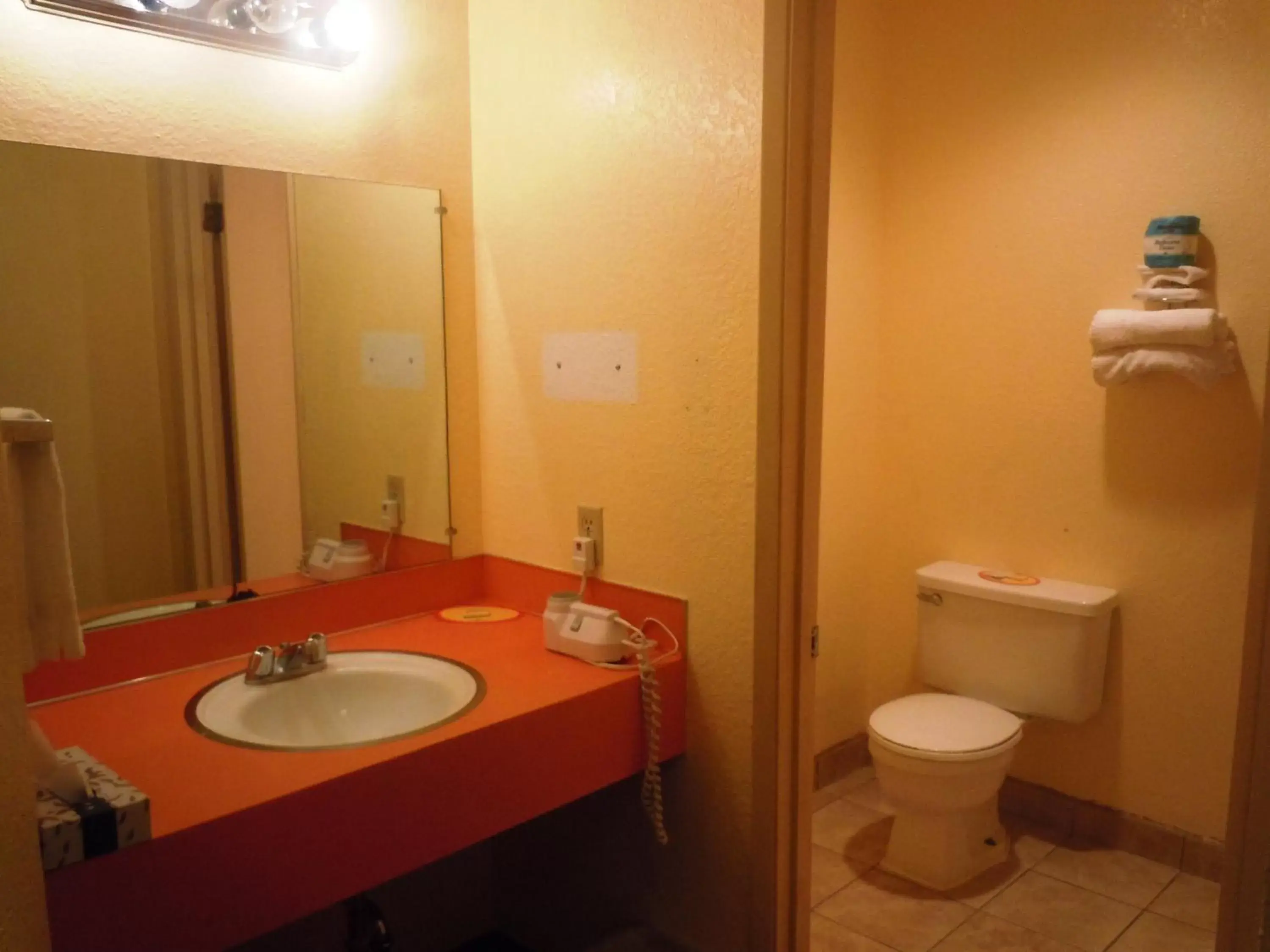 Bathroom in Red Lion Inn & Suites Yakima