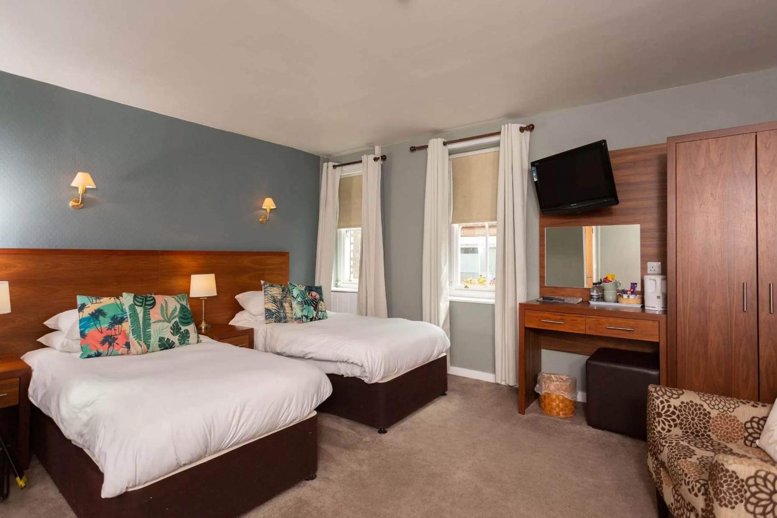 Bed in Queens Head Hotel