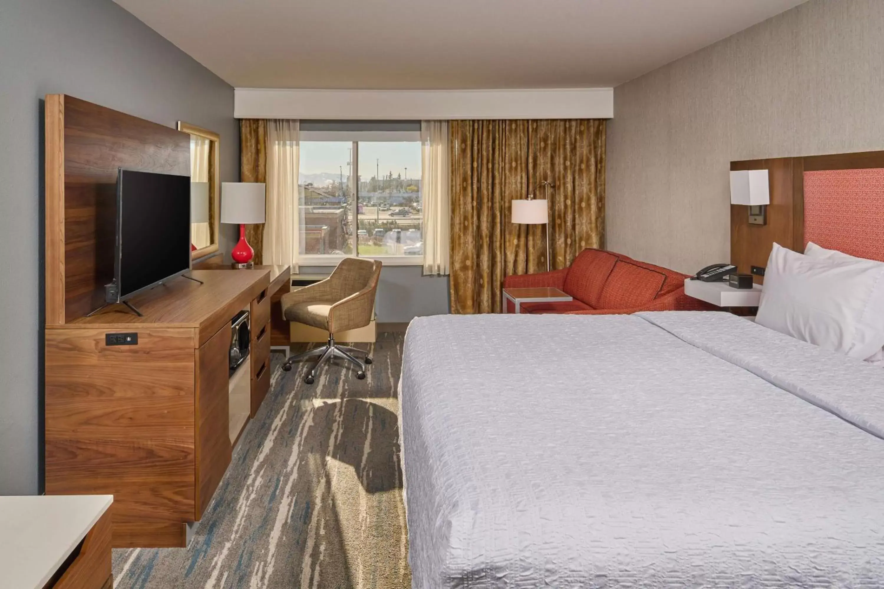 Bedroom, Bed in Hampton Inn Anchorage Bedroom, Bed in Hampton Inn Anchorage