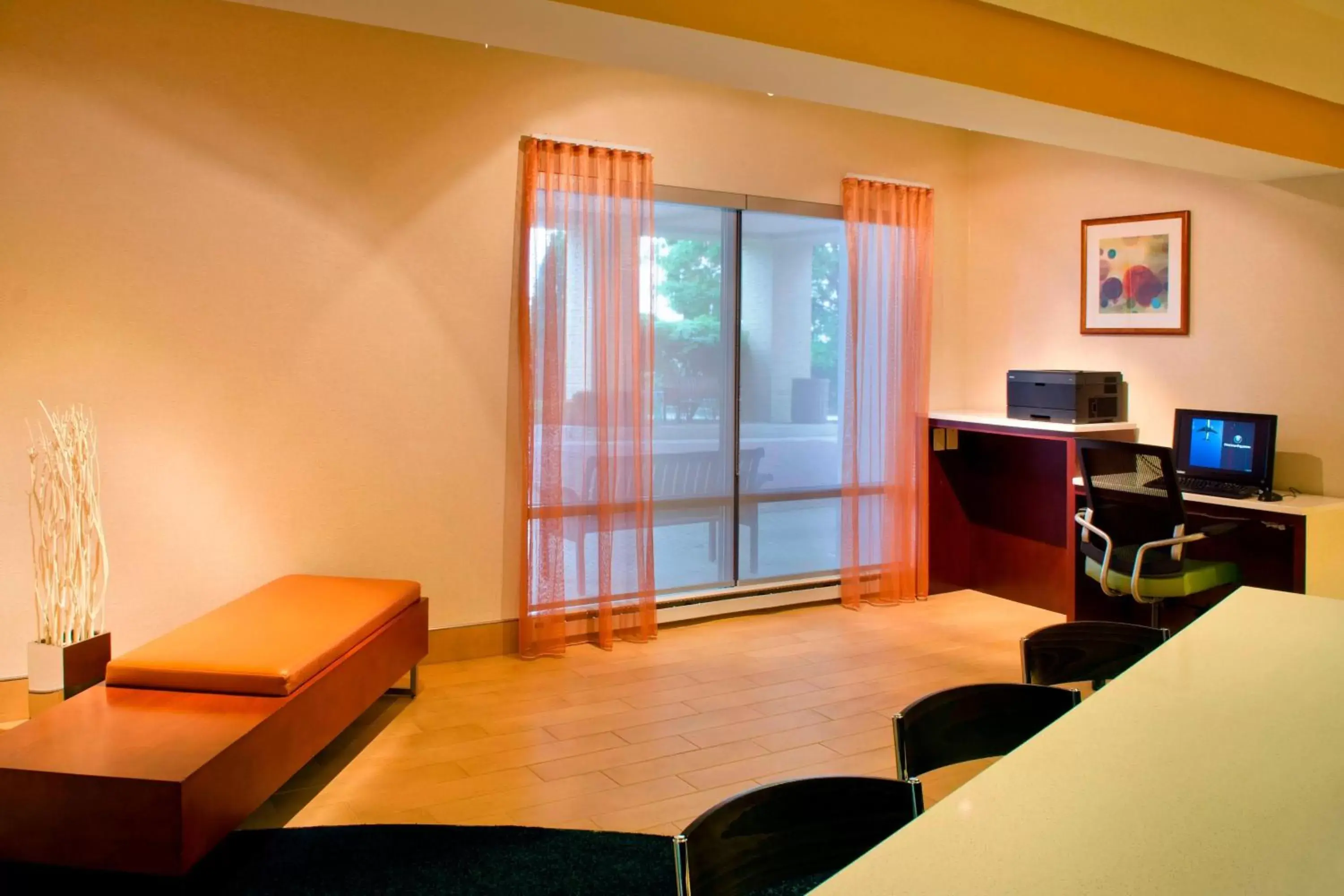 Business facilities, TV/Entertainment Center in SpringHill Suites Philadelphia Plymouth Meeting