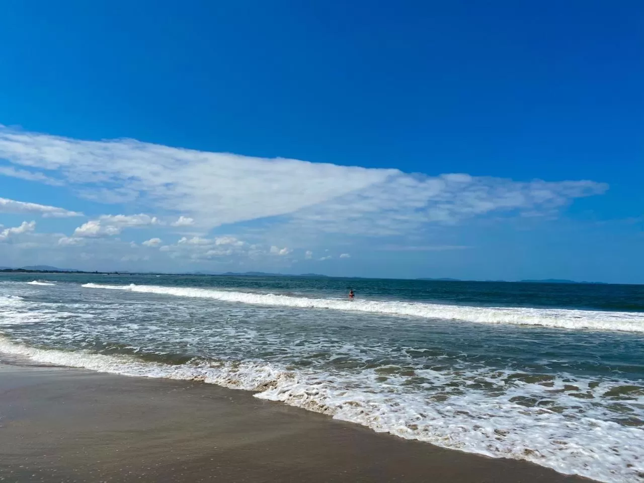Beach in La Ensenada Beach Resort