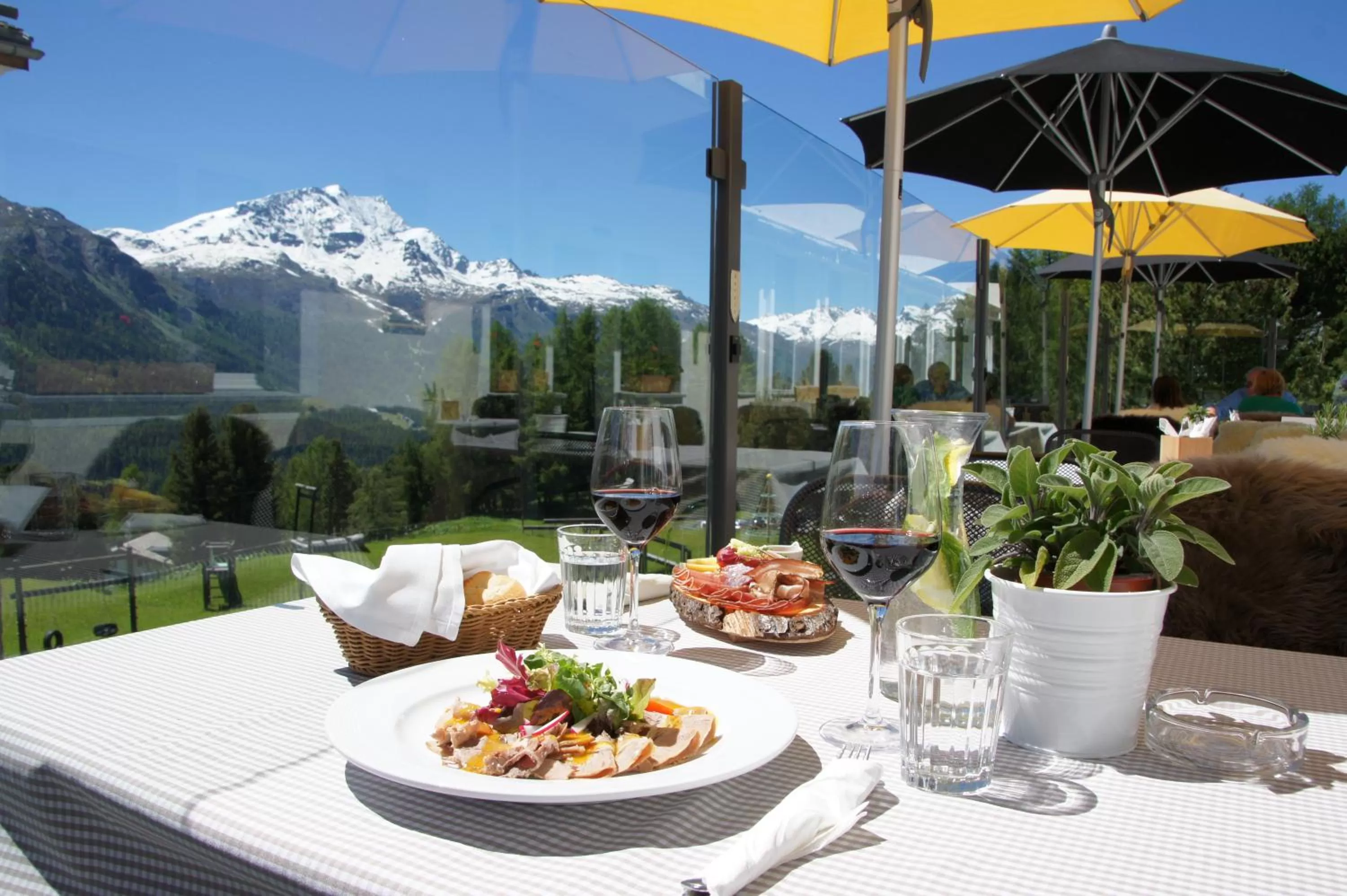 Balcony/Terrace in Berghotel Randolins