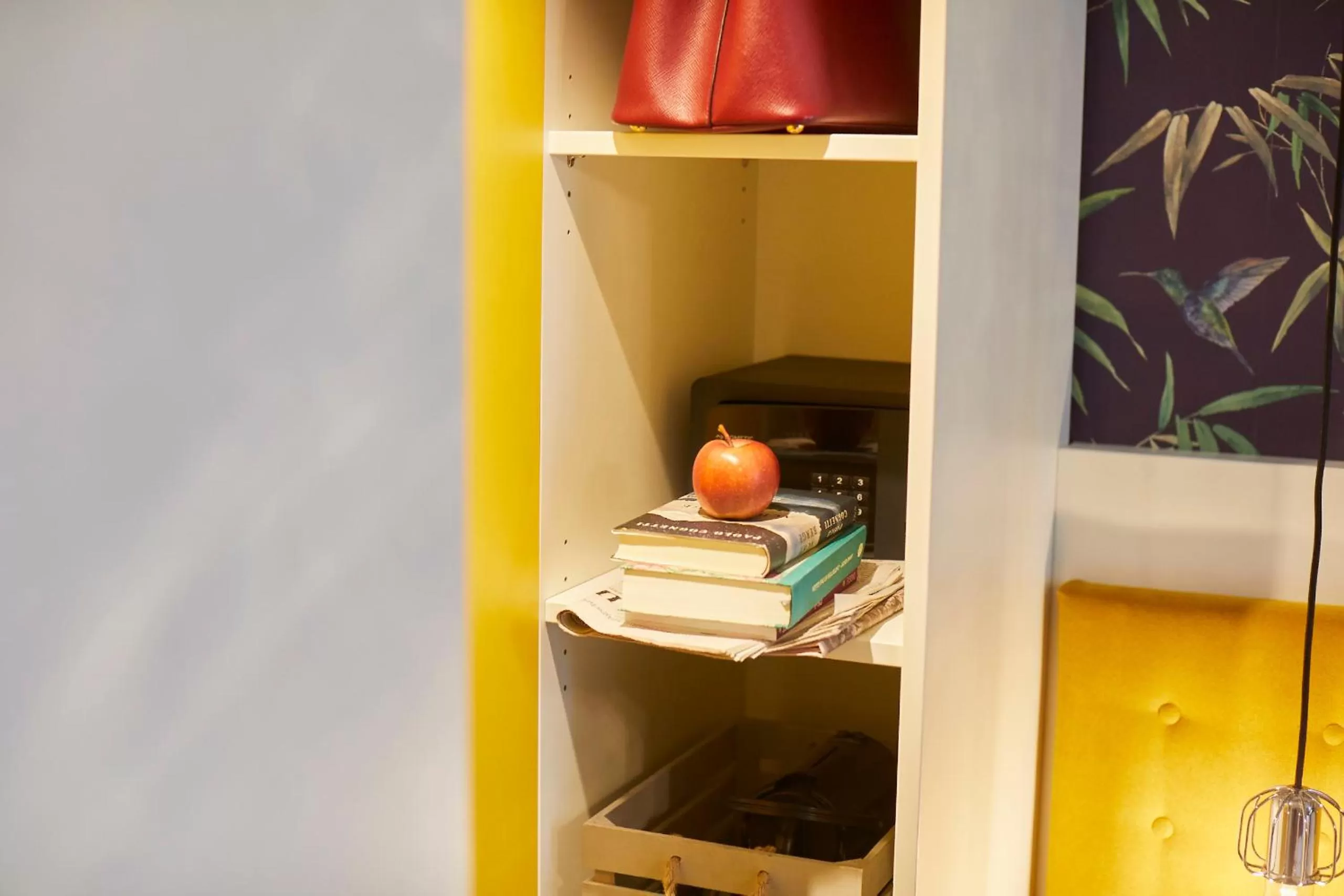 Coffee/tea facilities in Hotel Mirabell by Maier Privathotels