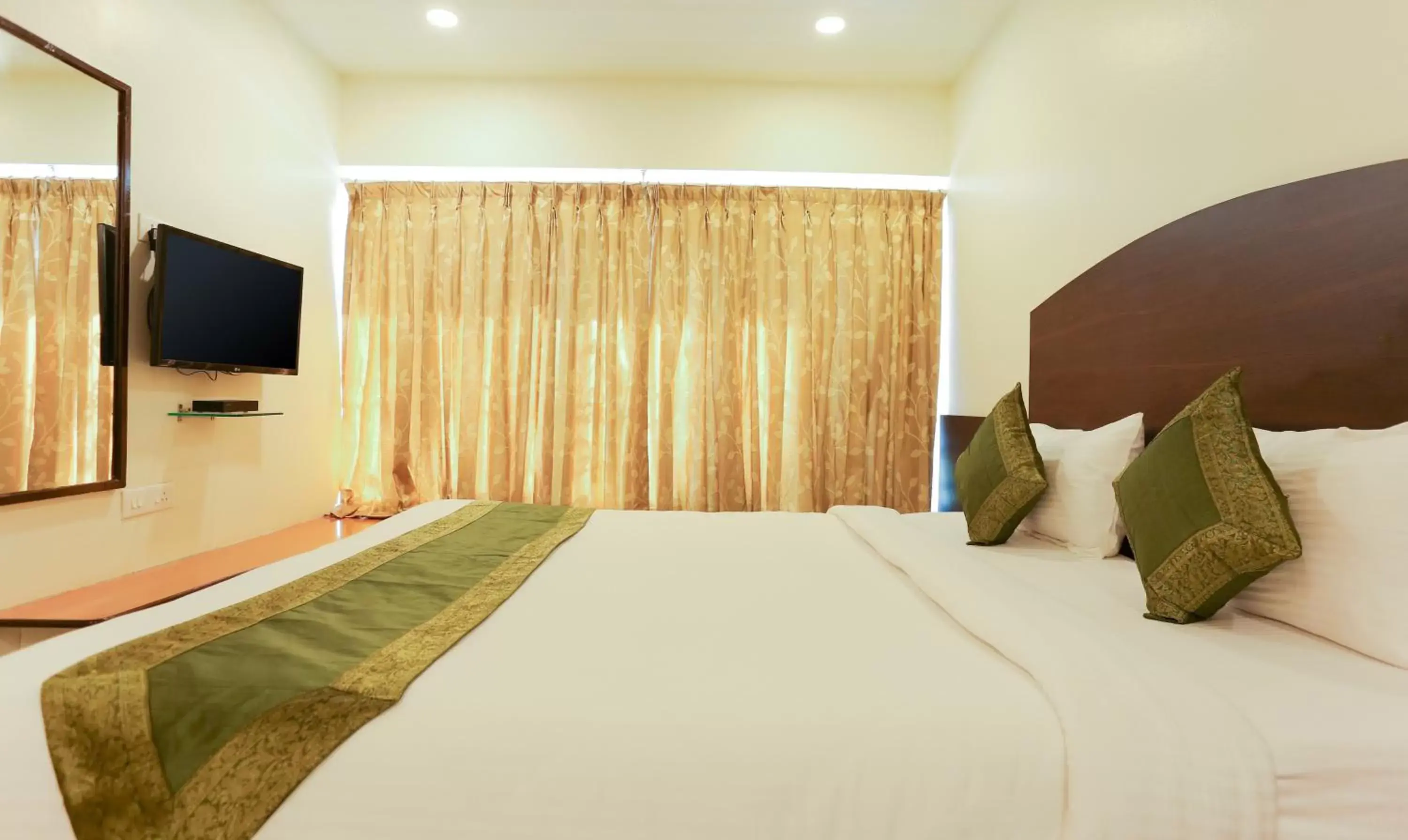 Photo of the whole room, Bed in Itsy Hotels Hill View Ex Photo of the whole room, Bed in Itsy Hotels Hill View Ex