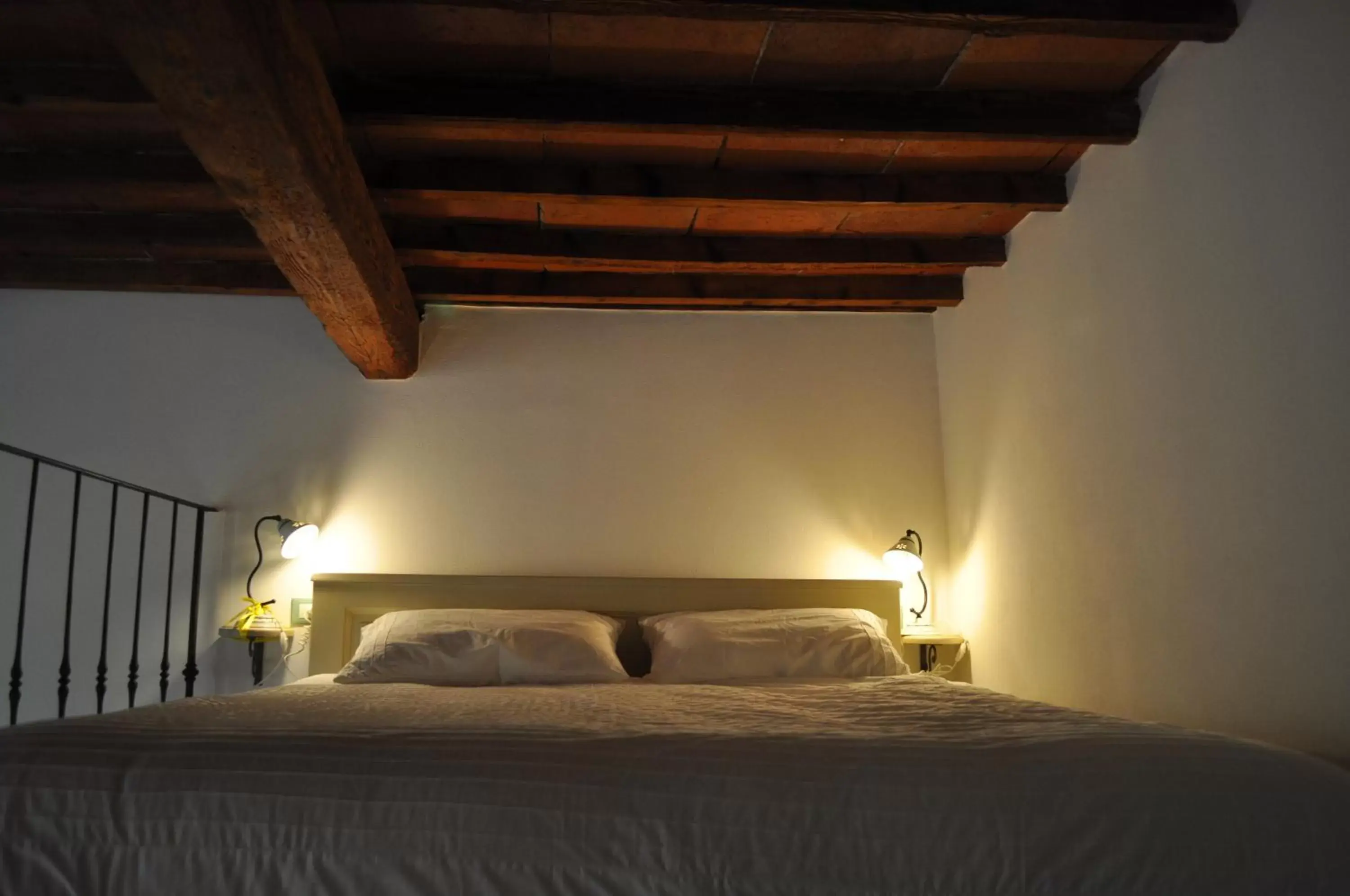 Bedroom, Bed in Armonie di Villa Incontri B&B