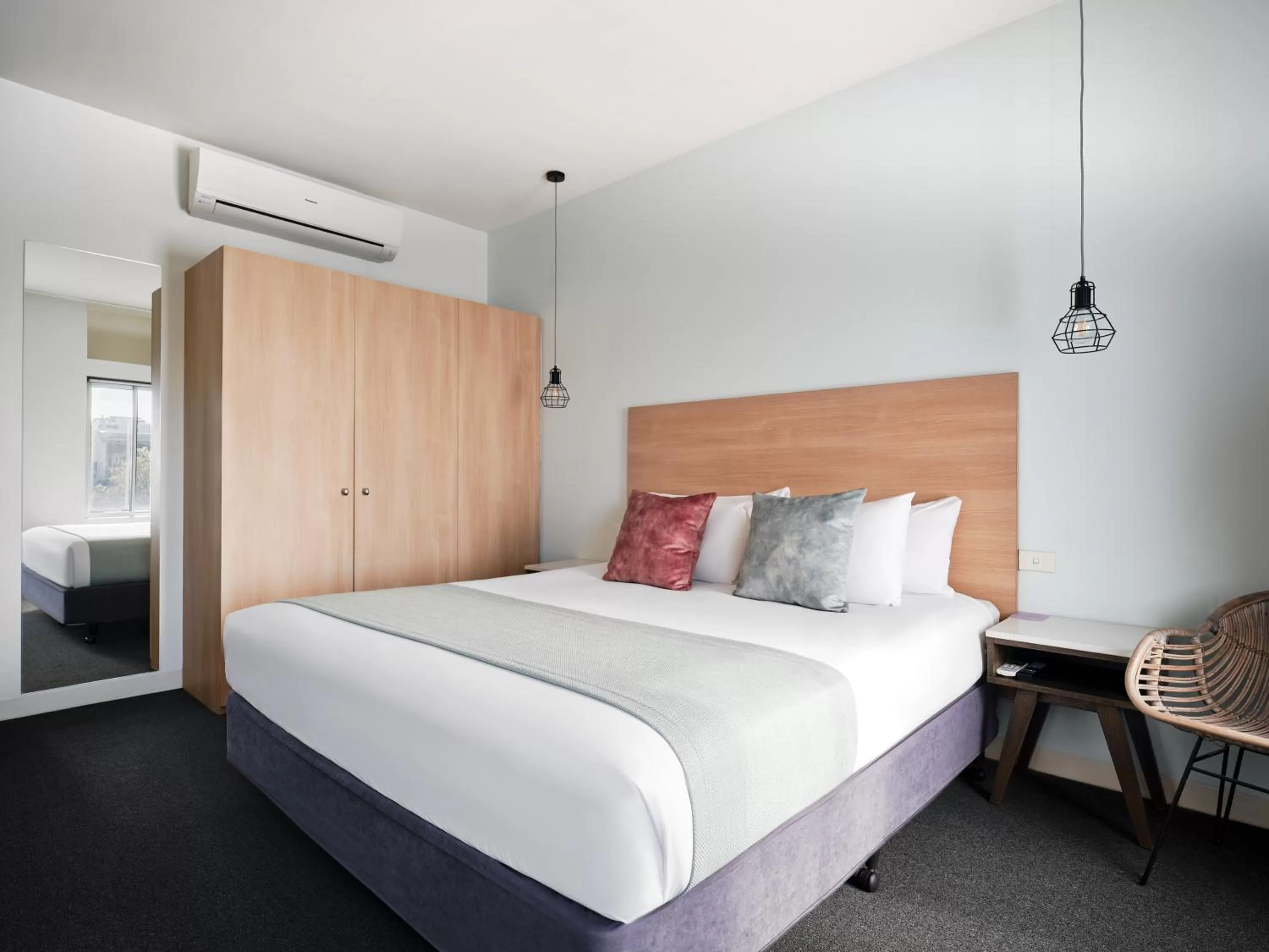 Bed in Saint Kilda Beach Hotel