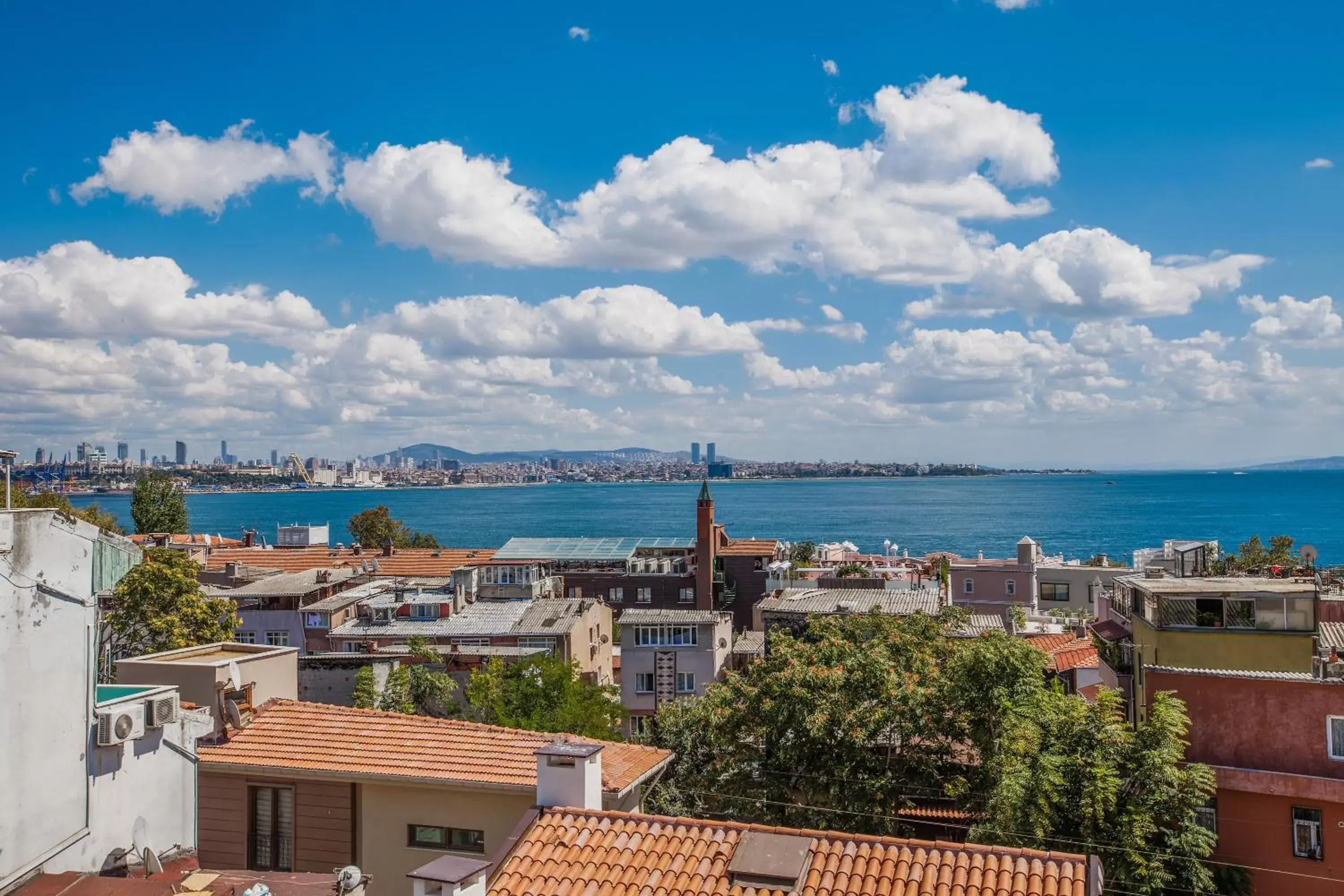 Sea view in Romantic Hotel Istanbul