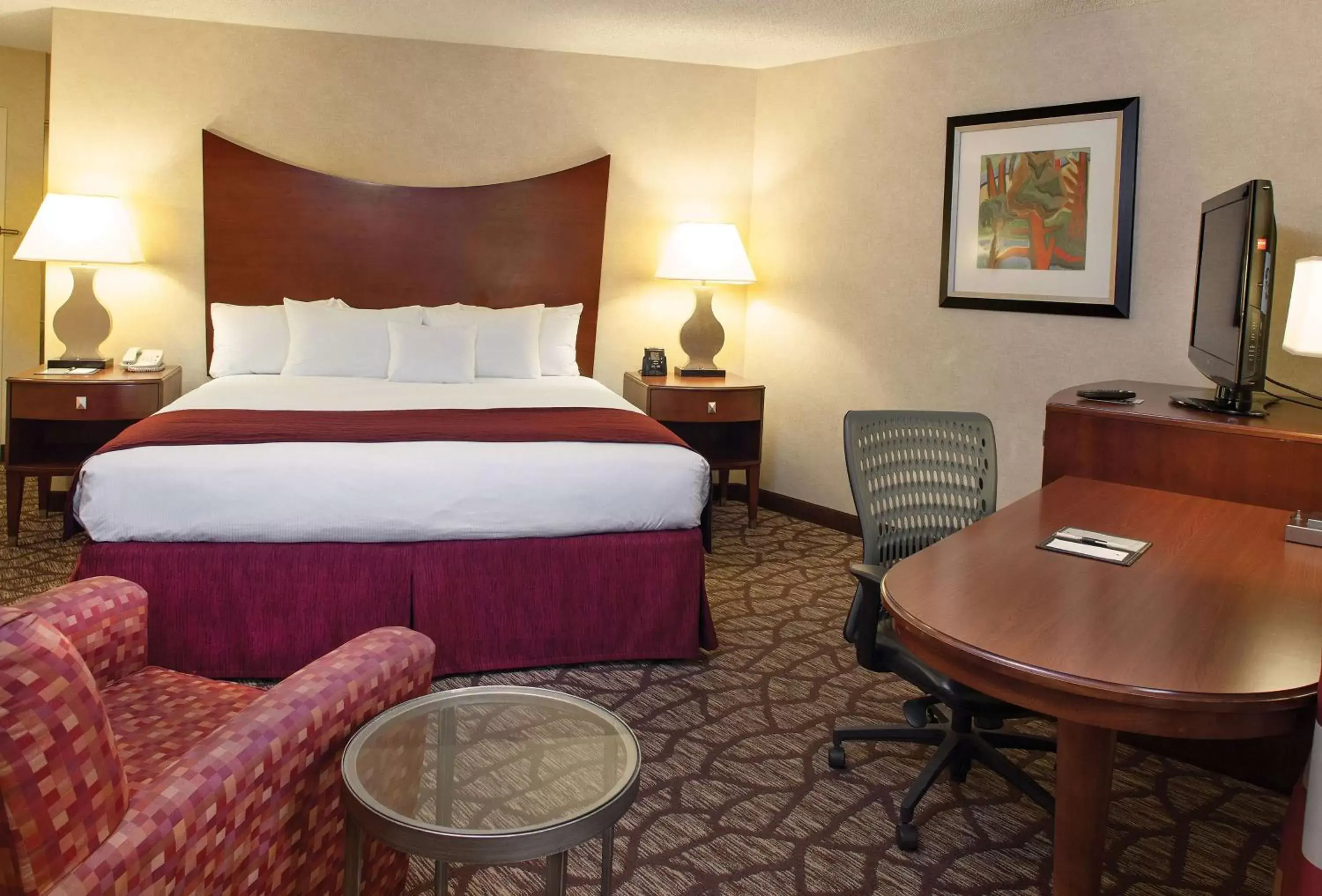 Bedroom, Bed in DoubleTree by Hilton Murfreesboro