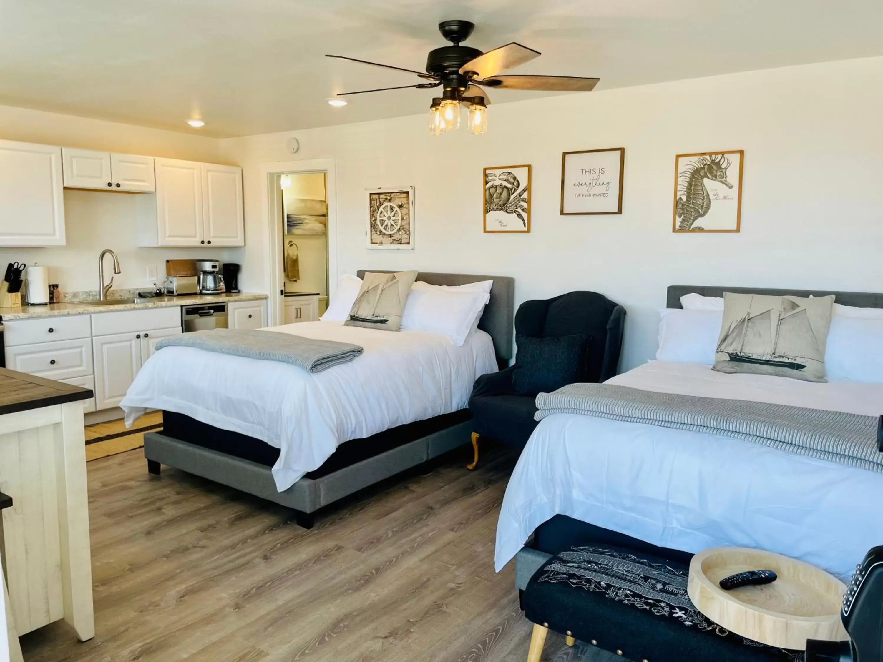 Studio with Sea View in Seafarer Suites Studio with Sea View in Seafarer Suites