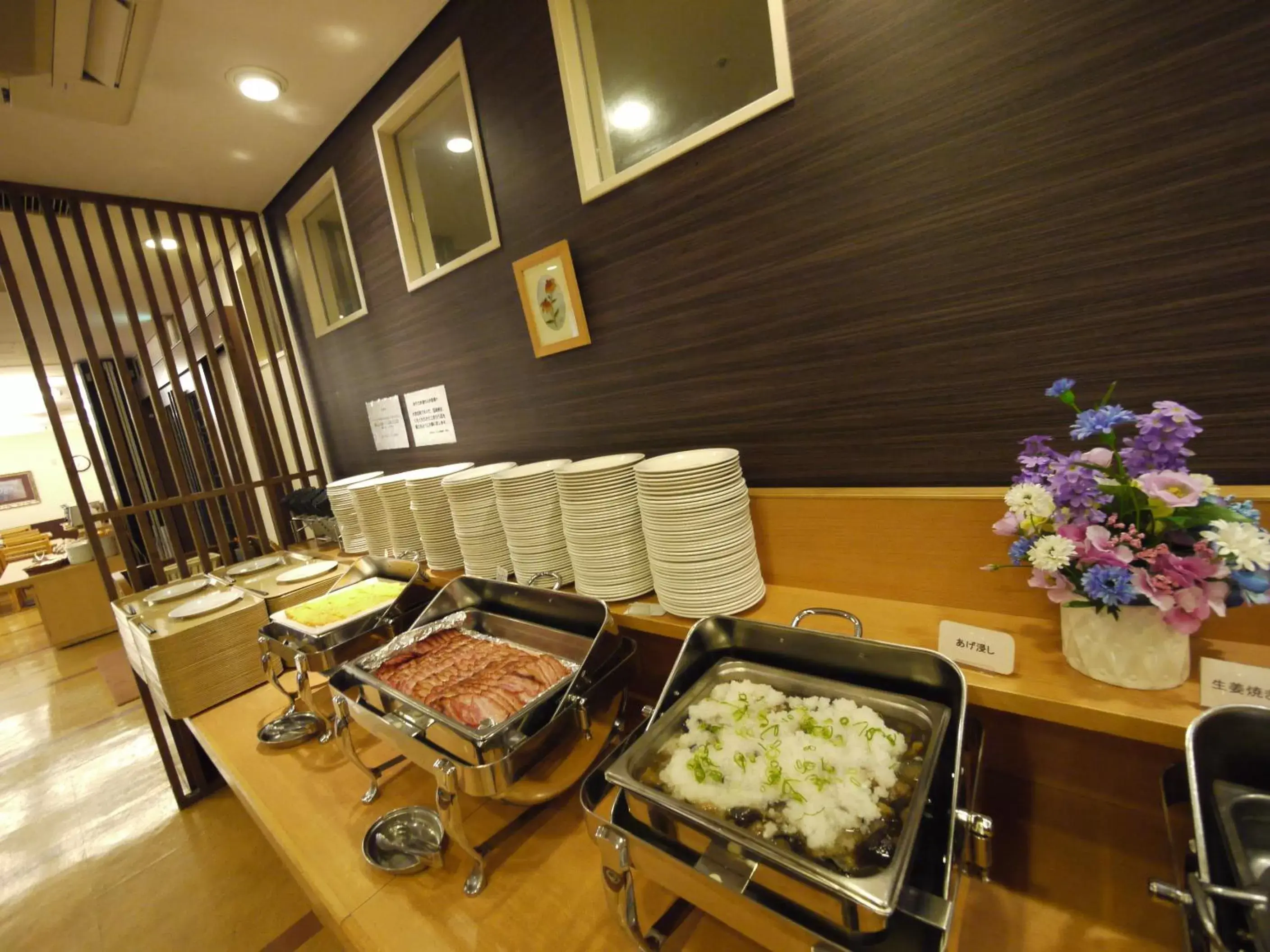 Buffet breakfast in Hotel Route-Inn Osaka Honmachi