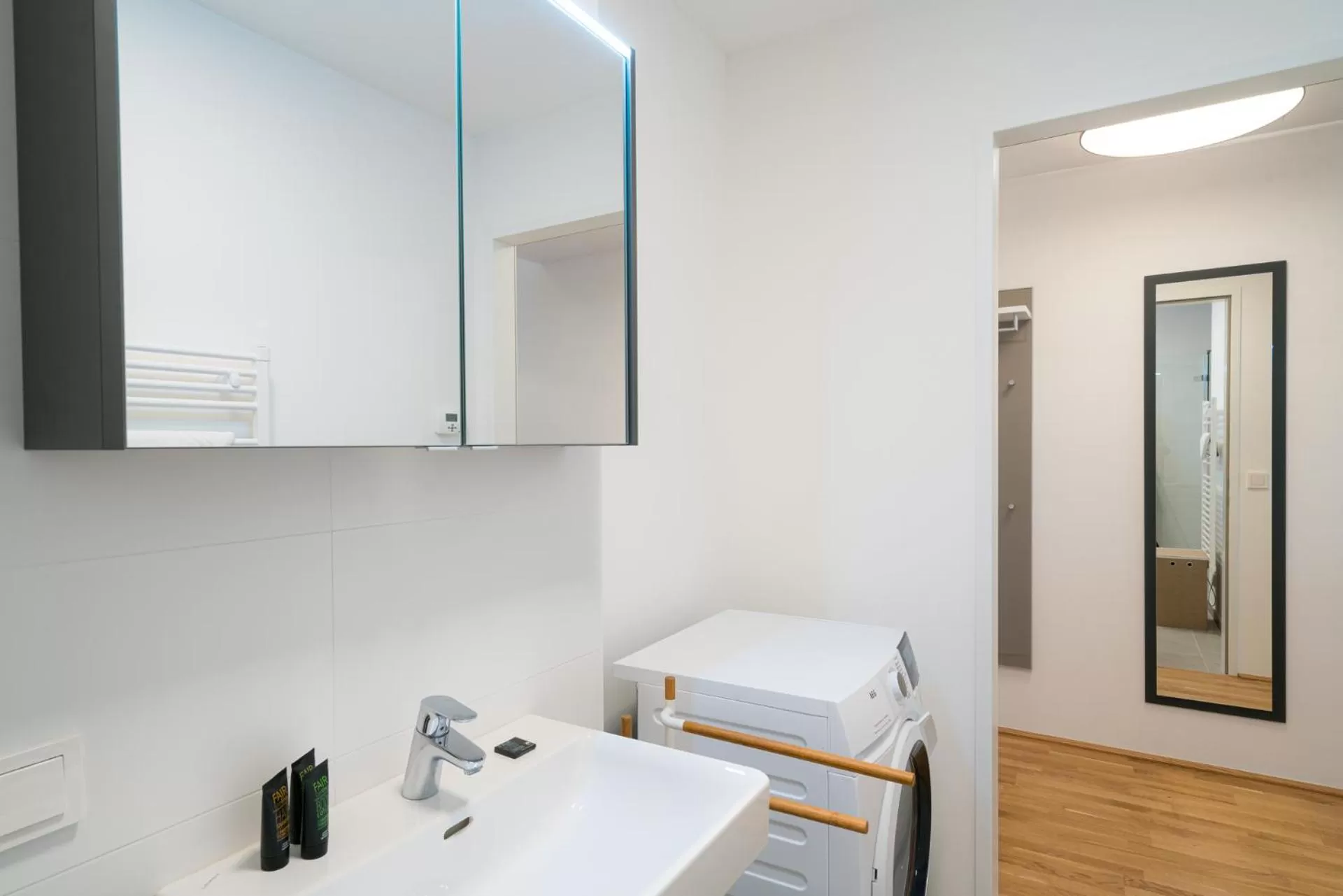 Vienna Residence, Marina Tower - Danube