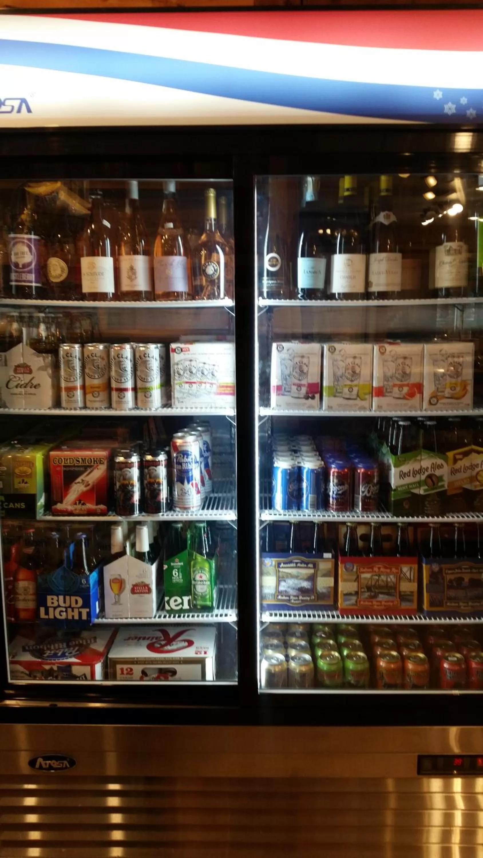 On-site shops in High Country Motel and Cabins