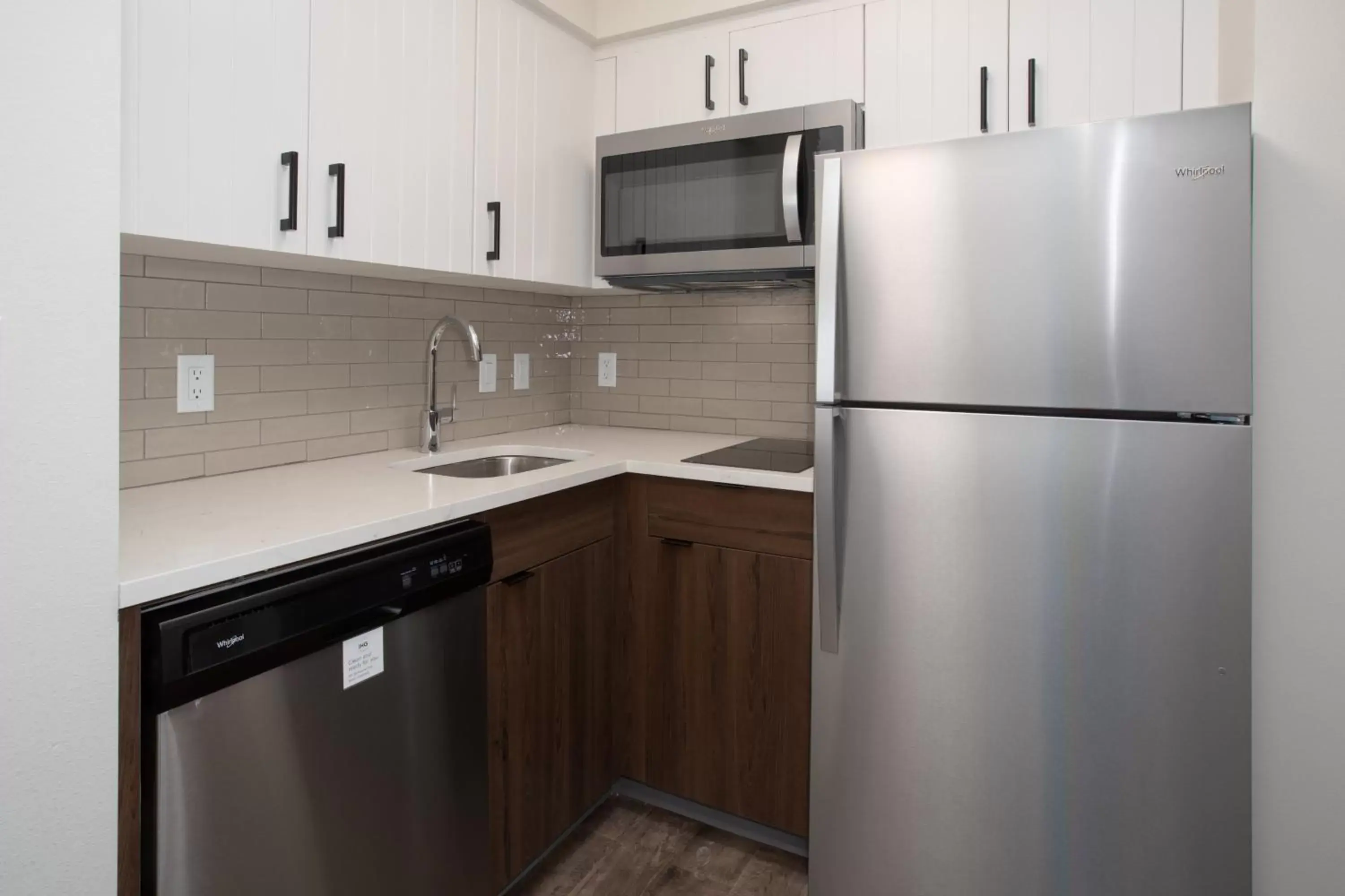 Photo of the whole room, Kitchen/Kitchenette in Staybridge Suites - Carson City - Tahoe Area, an IHG Hotel