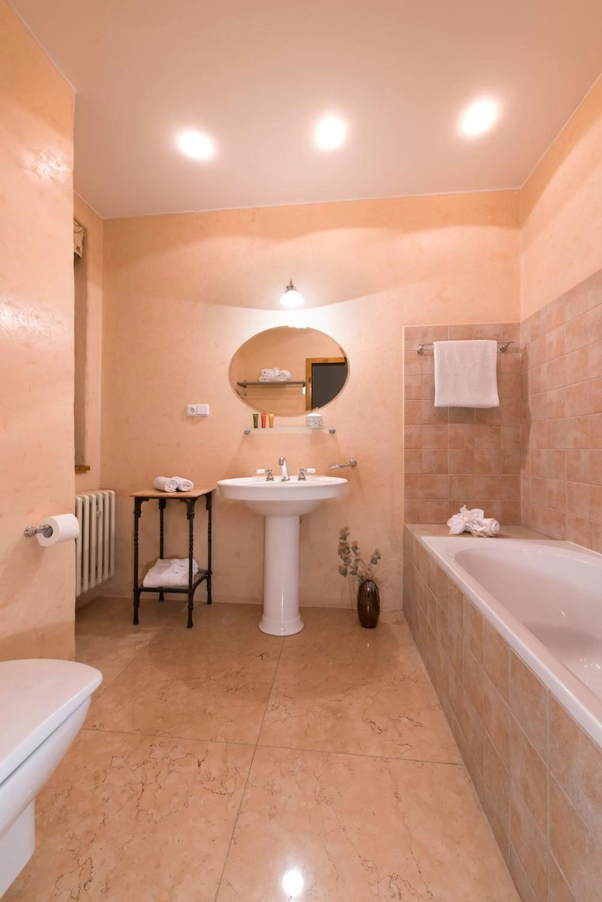 Shower in Chateau GrandCastle