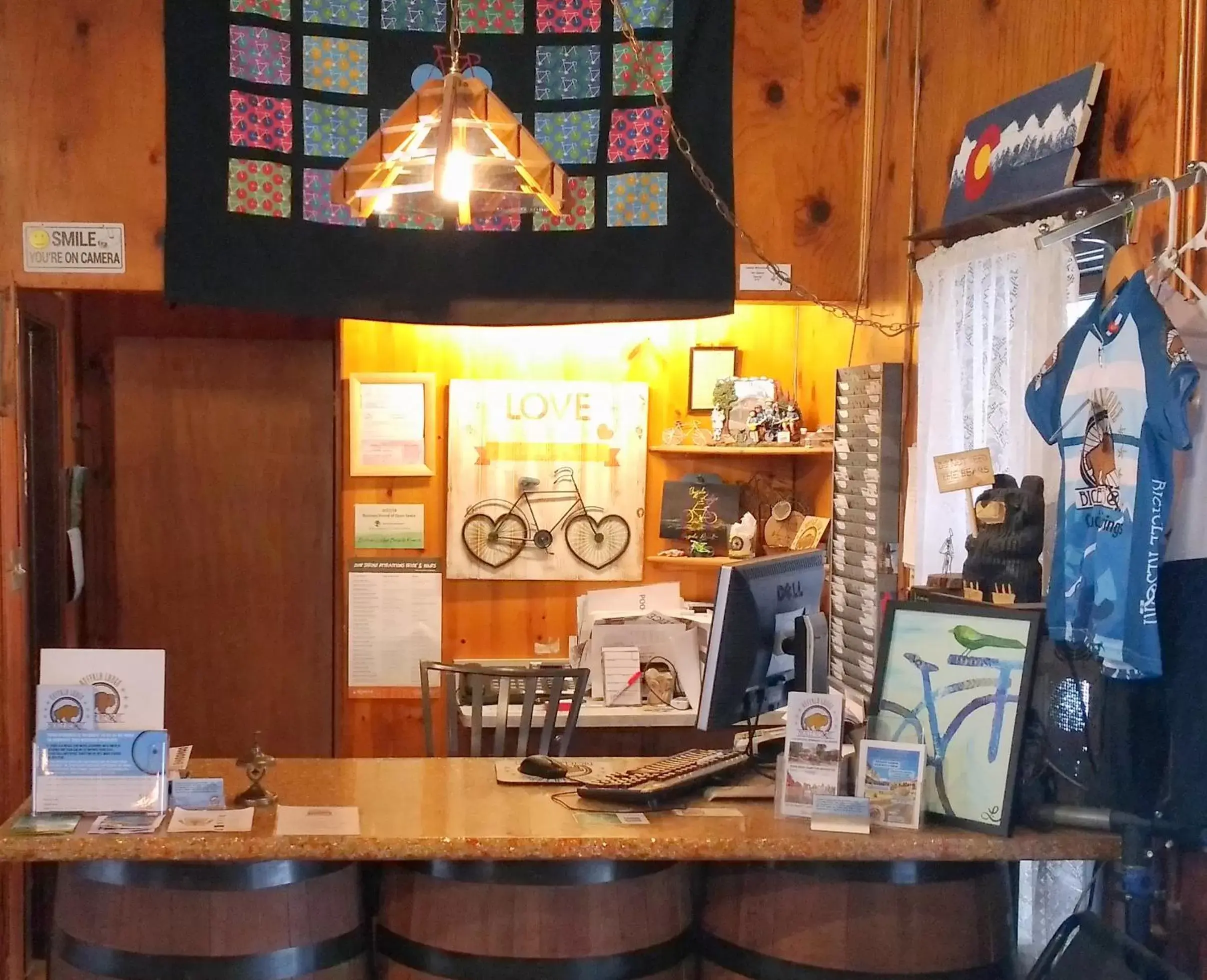 Property building, Lobby/Reception in Buffalo Lodge Bicycle Resort - Amazing access to local trails & the Garden