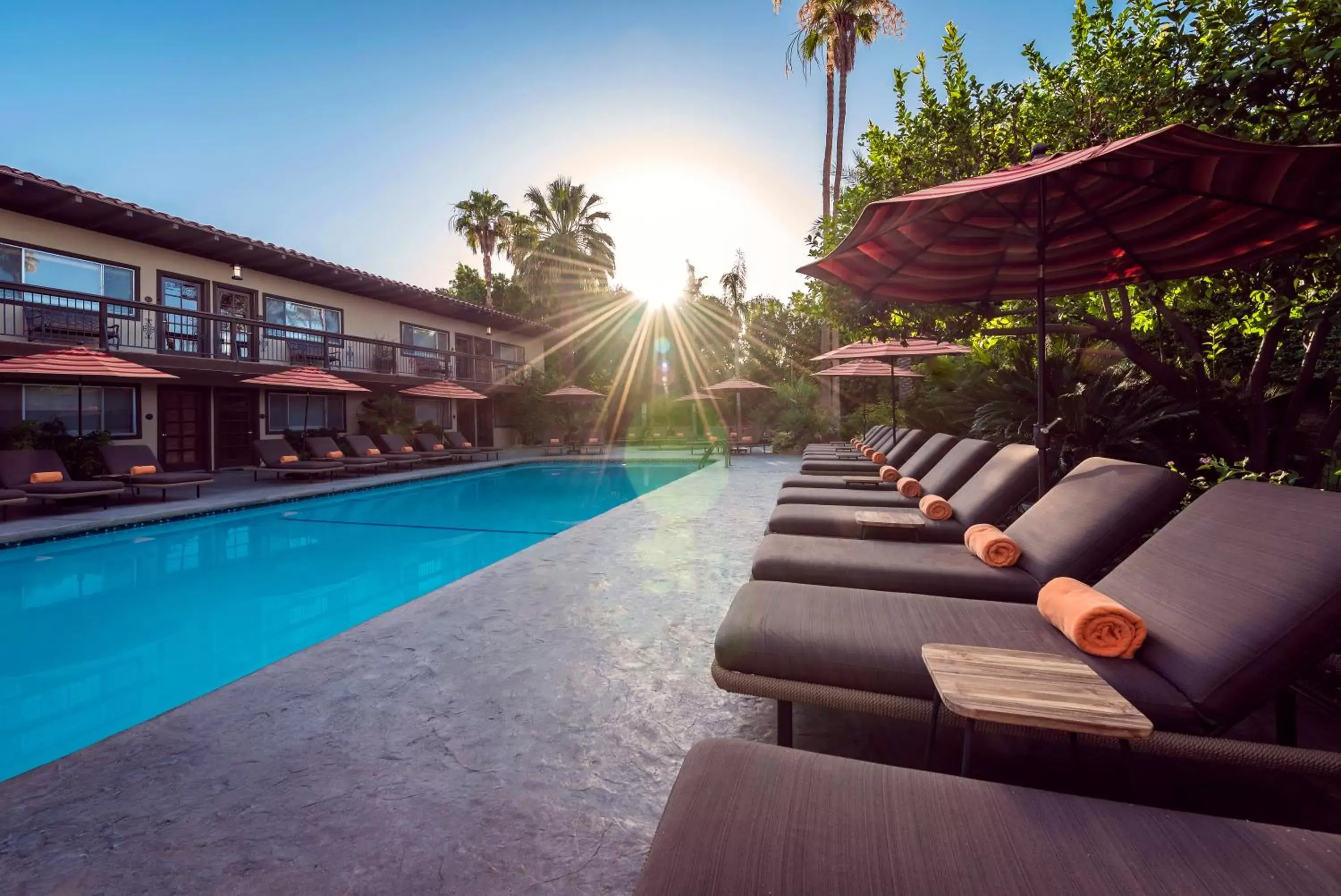 Pool view, Swimming Pool in Santiago Resort - Palm Springs Premier Gay Men’s Resort