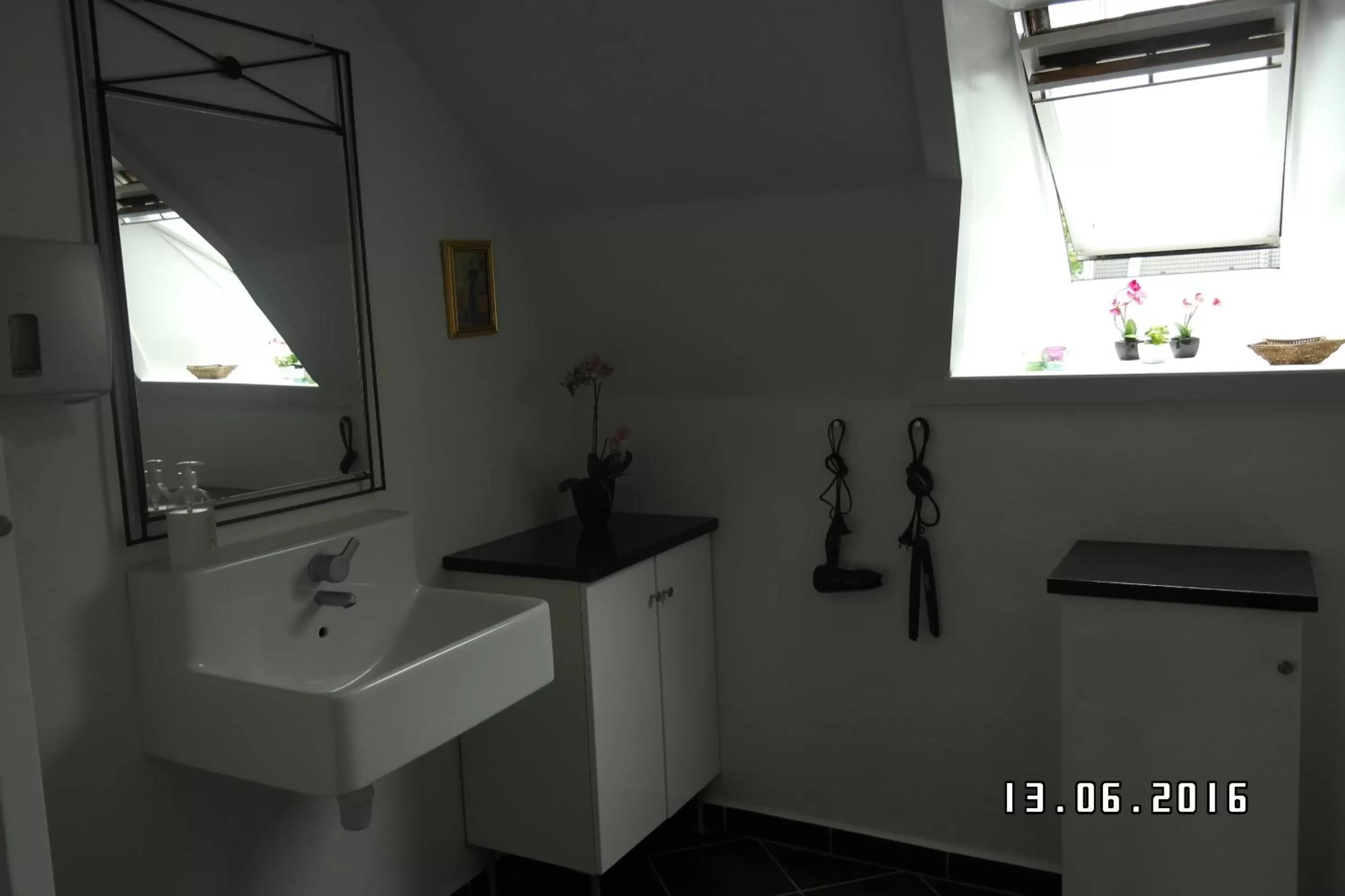 Bathroom in Sweethome Guesthouse