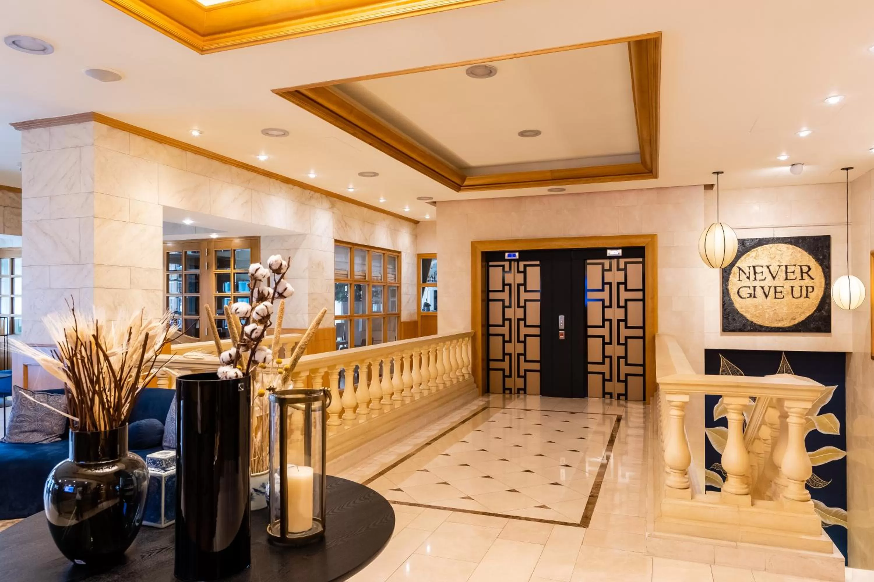 Lobby or reception in Hotel Le Châtelain