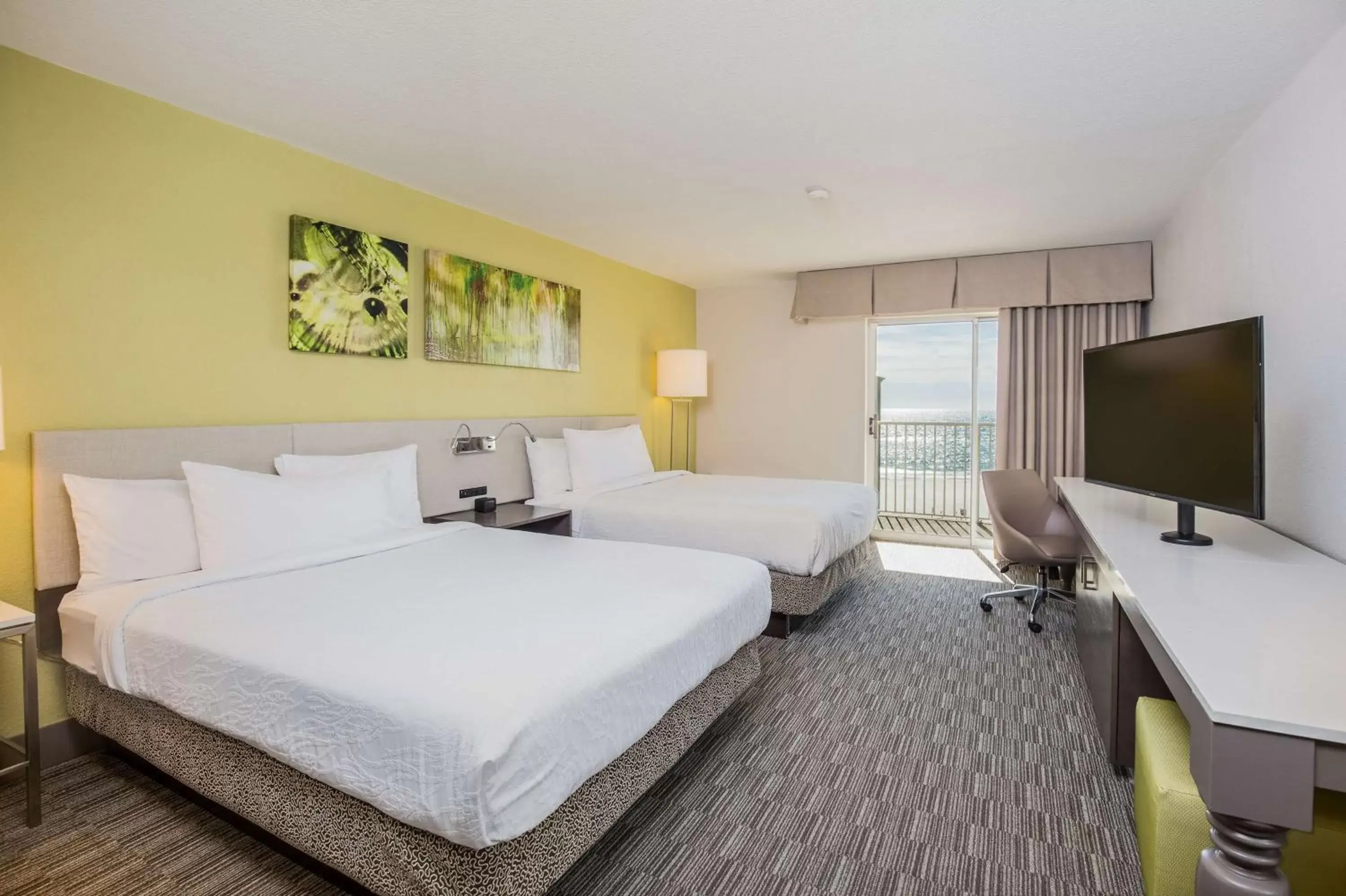 Bedroom in Hilton Garden Inn Orange Beach