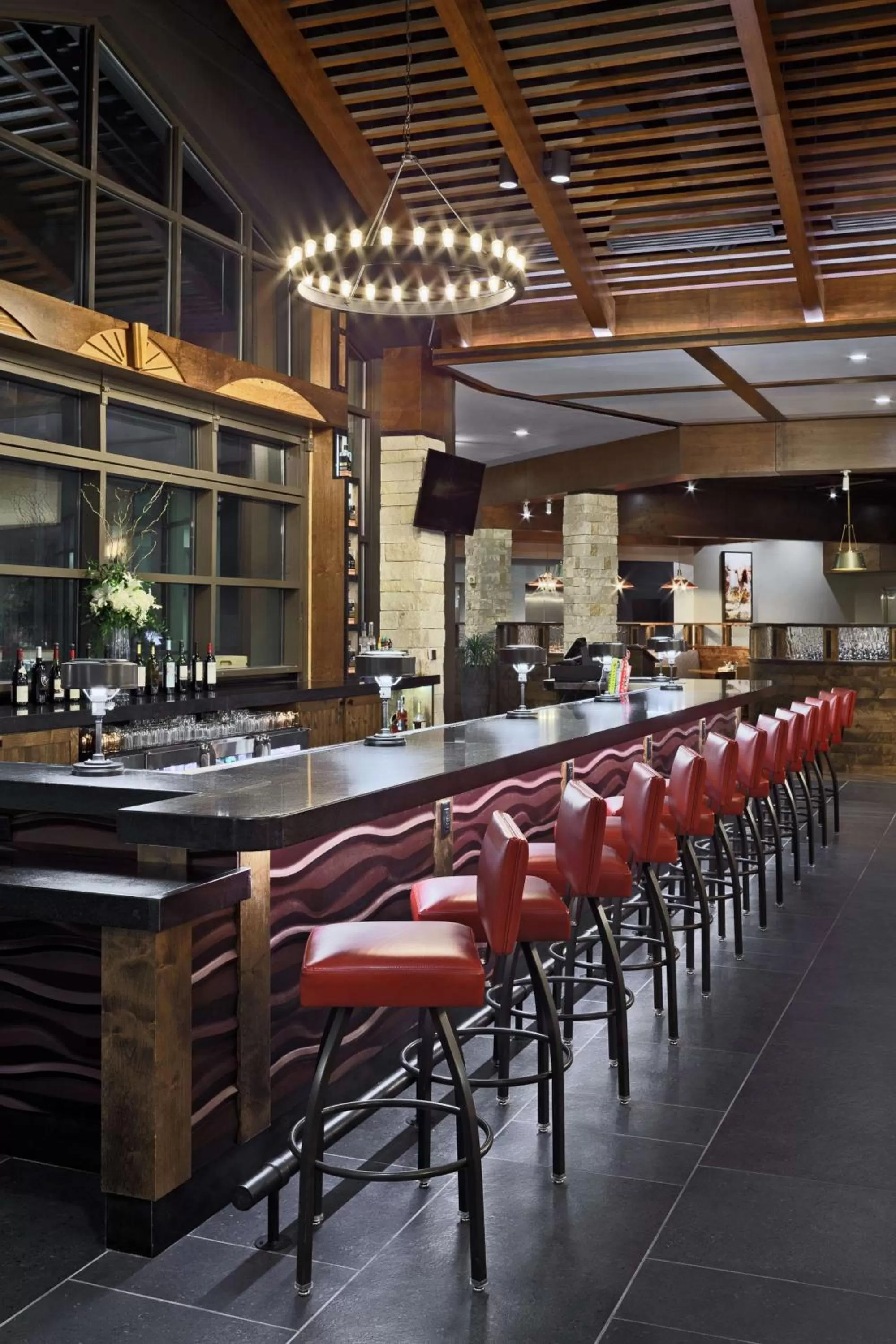 Lounge or bar in The Bevy Hotel Boerne, A Doubletree By Hilton
