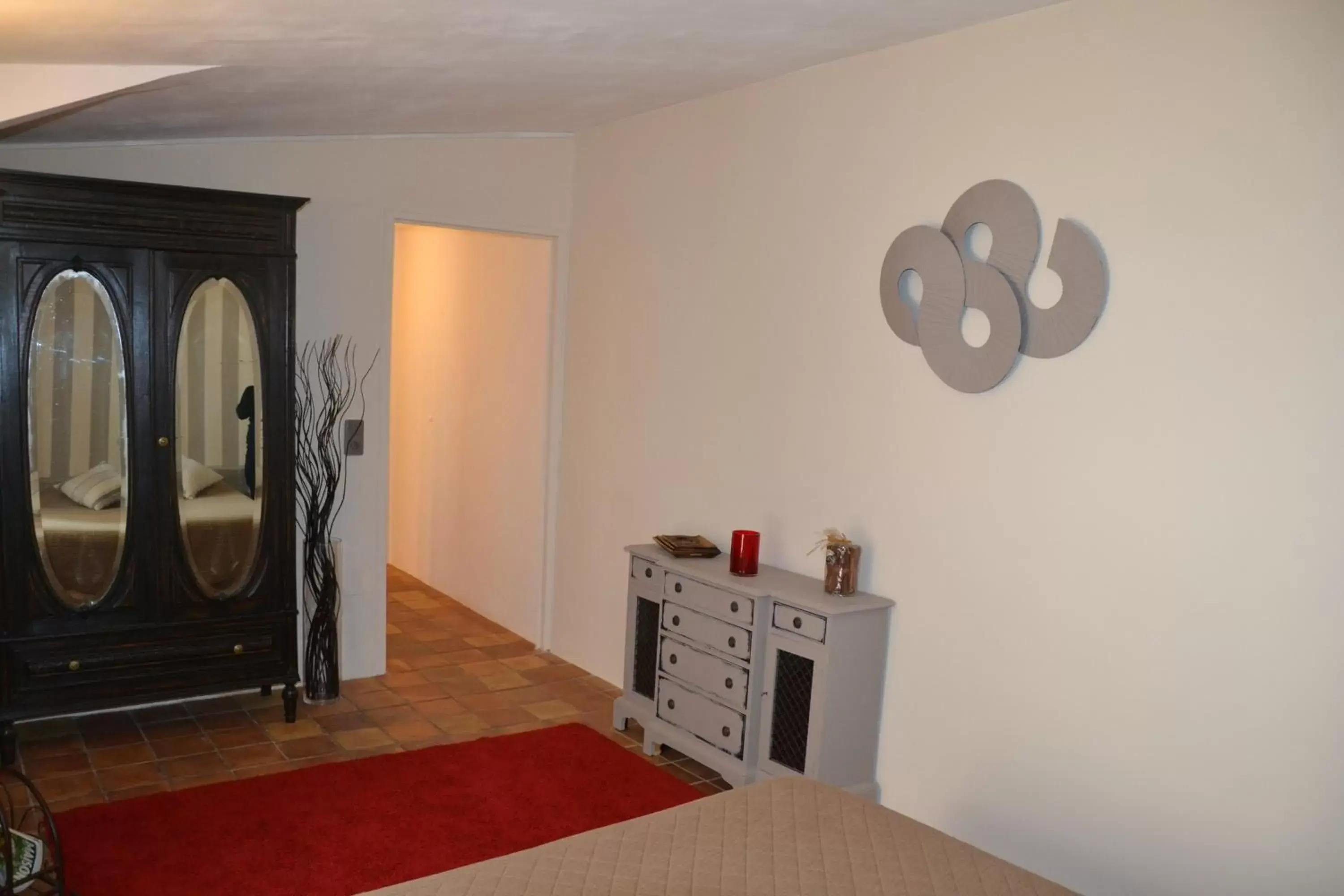 Bedroom in Maison Saint Louis avec Jacuzzi