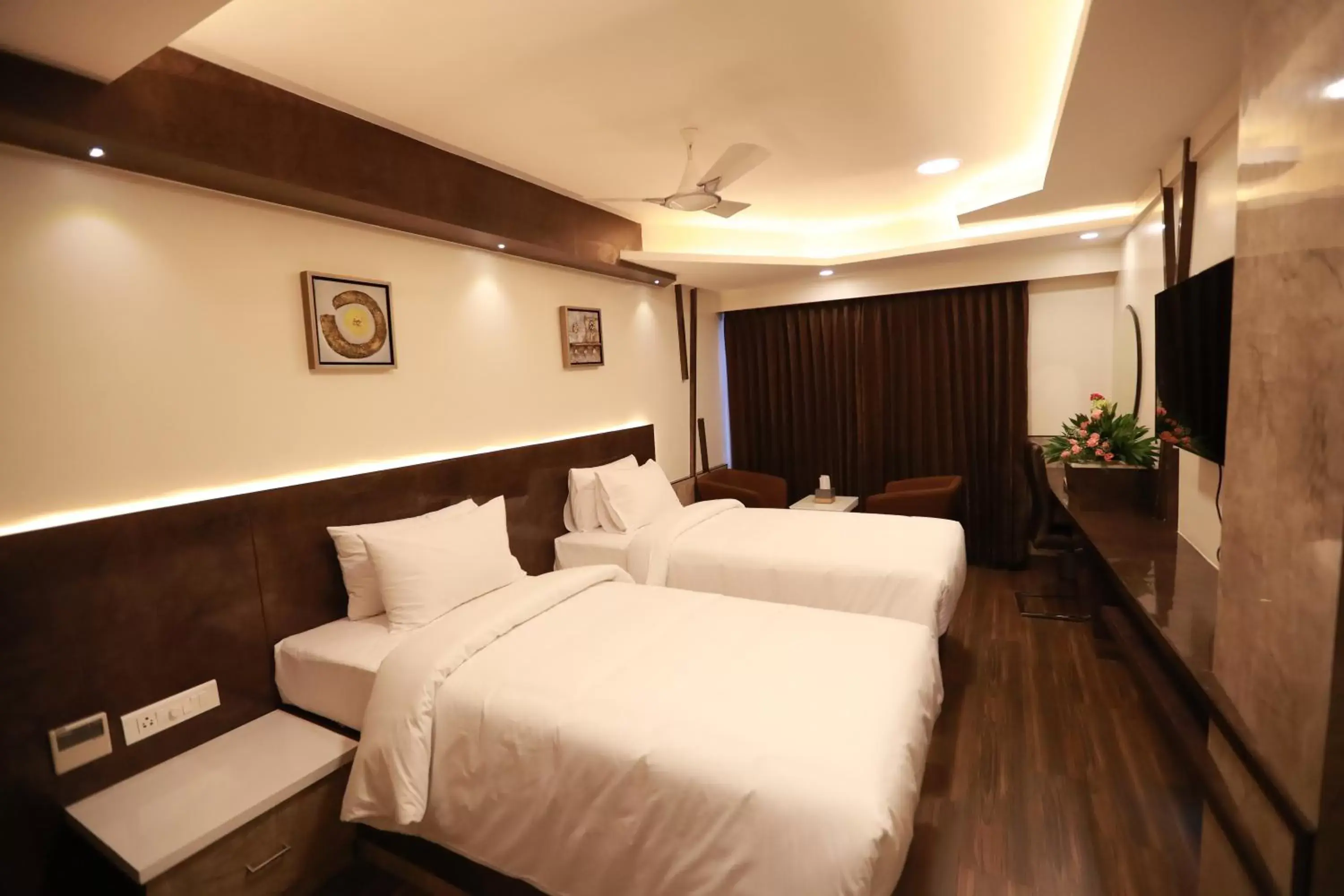 Bed in Hotel Park Elanza Chennai