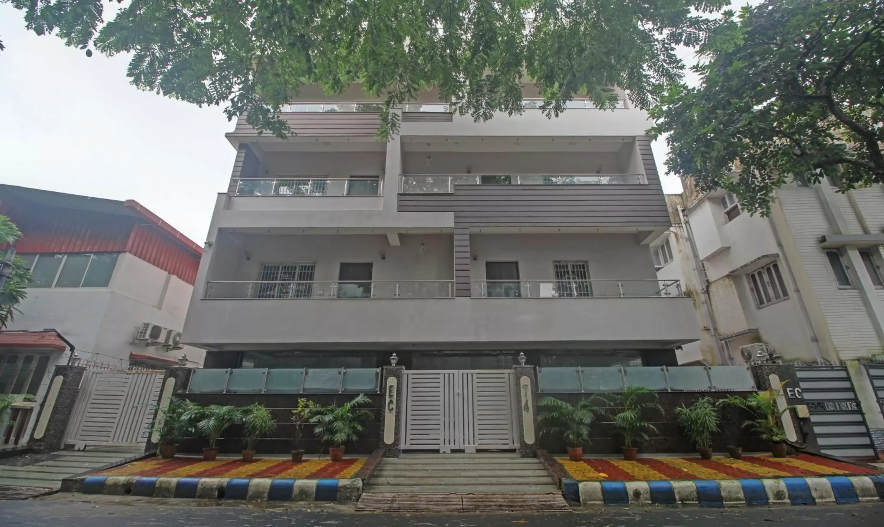 Property building in Treebo Sreema Saltlake Near City Centre Mall Property building in Treebo Sreema Saltlake Near City Centre Mall