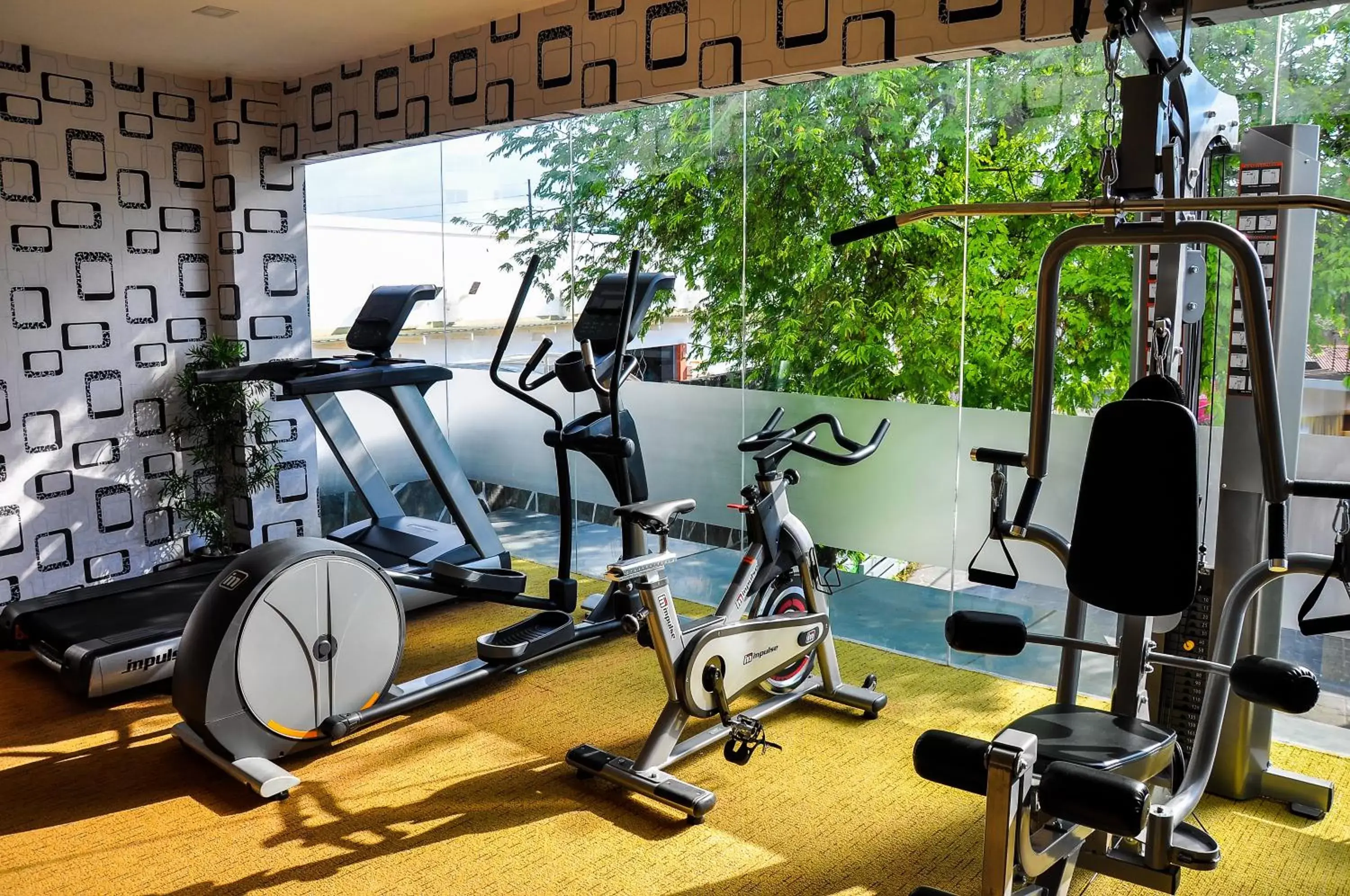 Fitness centre/facilities in Eloisa Royal Suites Fitness centre/facilities in Eloisa Royal Suites