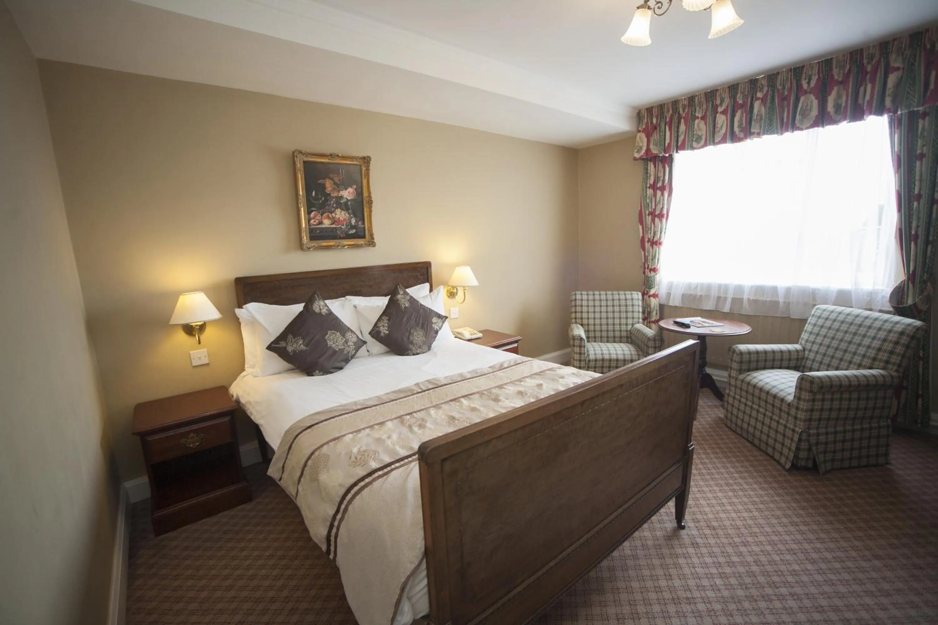 Bedroom, Bed in The Lion Hotel Shrewsbury